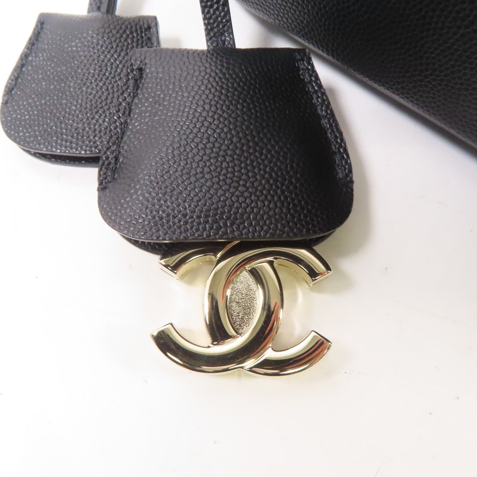 CHANEL 牛皮皮革Filigree Vanity Case金扣手挽肩背兩用袋黑色