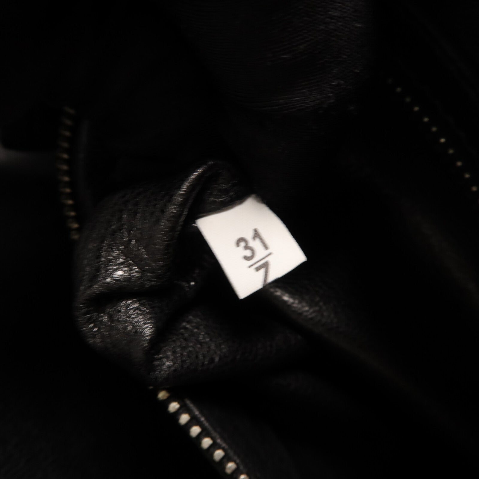 PRADA Saffiano皮革Double-Zipper Clutch手拿包