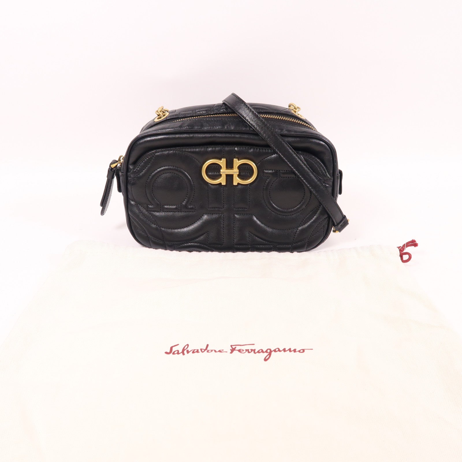Salvatore Ferragamo 牛皮皮革Shoulder Bag金扣鏈帶肩背袋