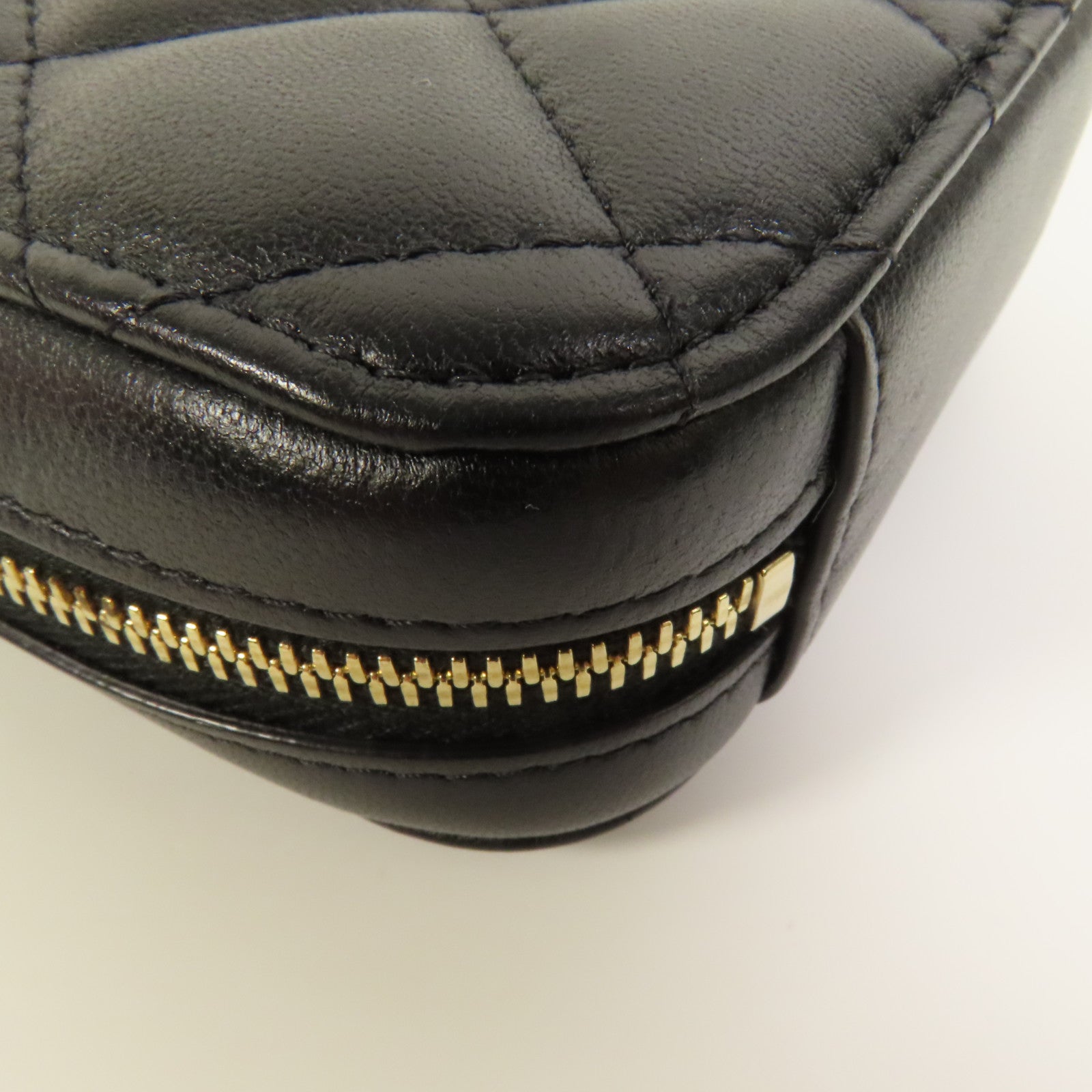 CHANEL 羊皮皮革Chain Shoulder金扣鏈帶肩背袋