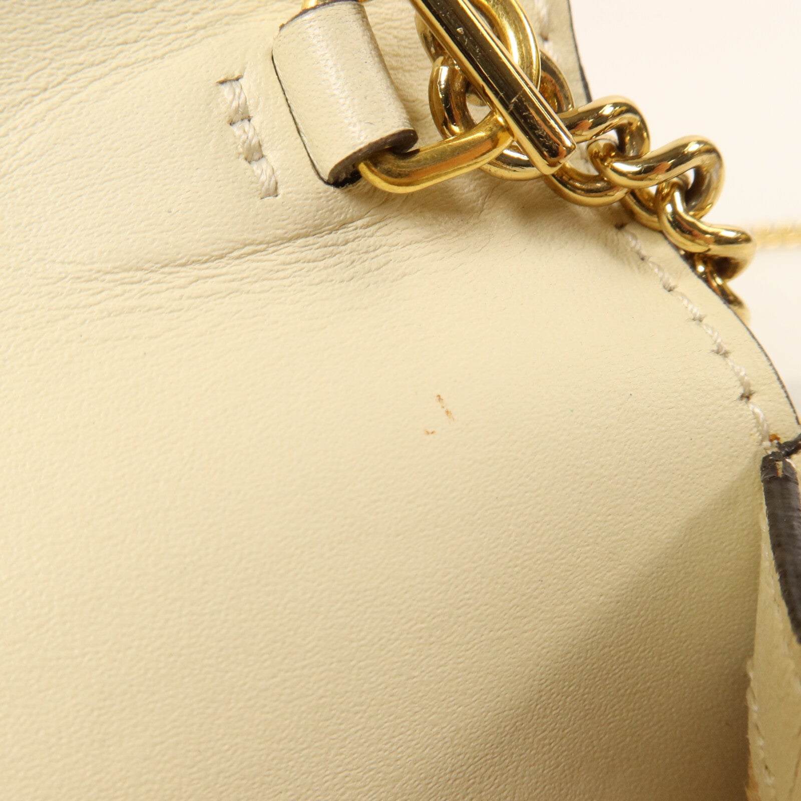 GUCCI 牛皮皮革Super Mini Sylvia鏈帶肩背袋