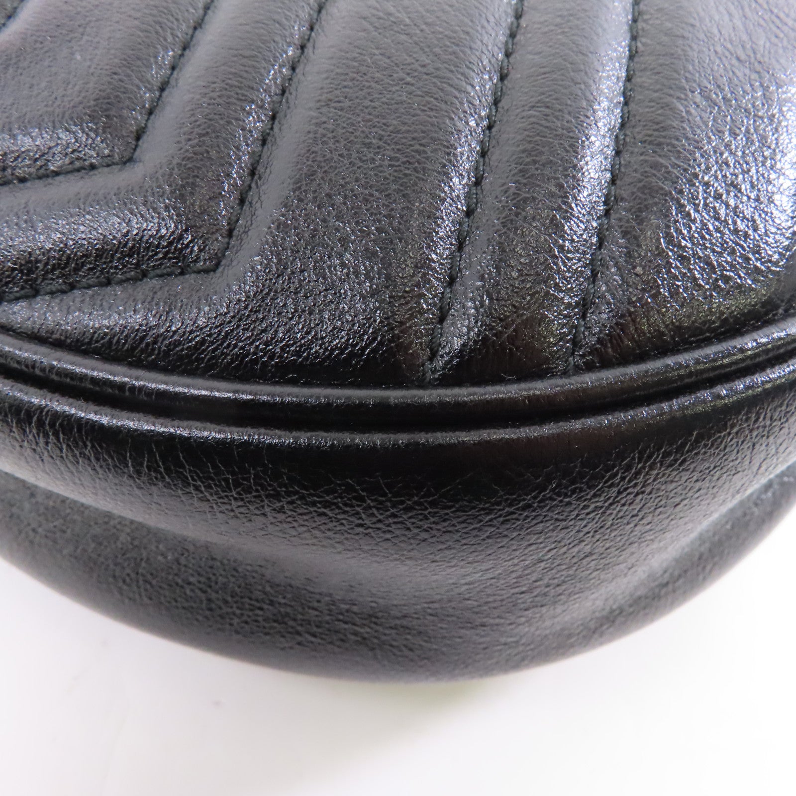 GUCCI 牛皮皮革GG Marmont Round Shoulder Bag金扣鏈帶肩背袋黑色