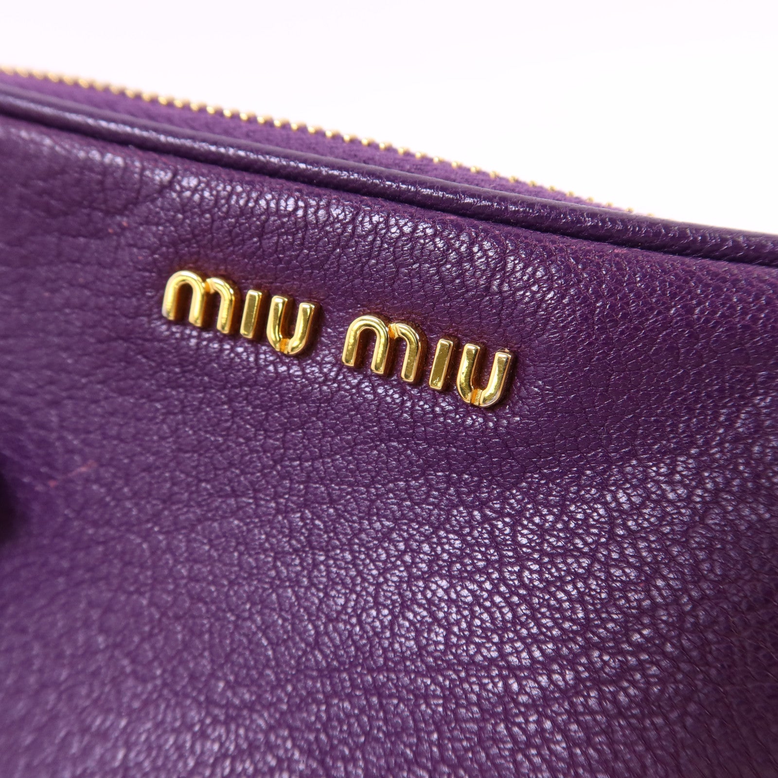 Miu Miu 牛皮皮革Handbag金扣手挽袋