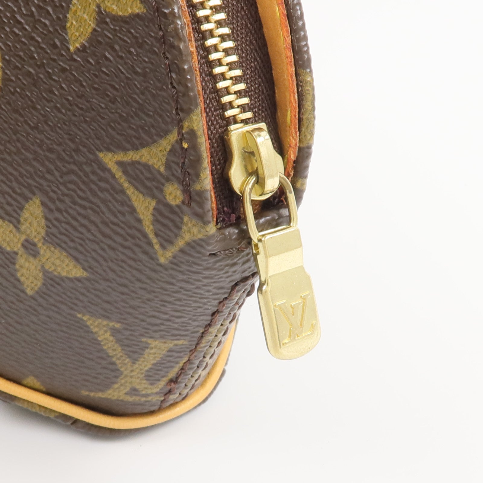 LOUIS VUITTON Monogram Mini Ellipse手拿包