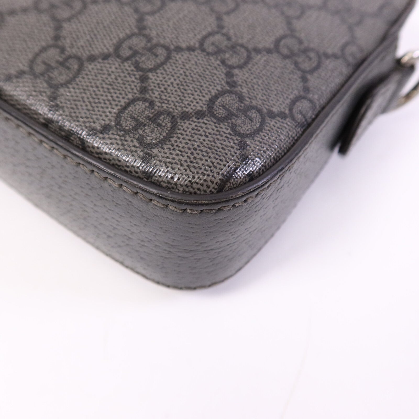 GUCCI 【激減優惠】塗層帆布Ophidia GG Carmera Bag銀扣肩背袋