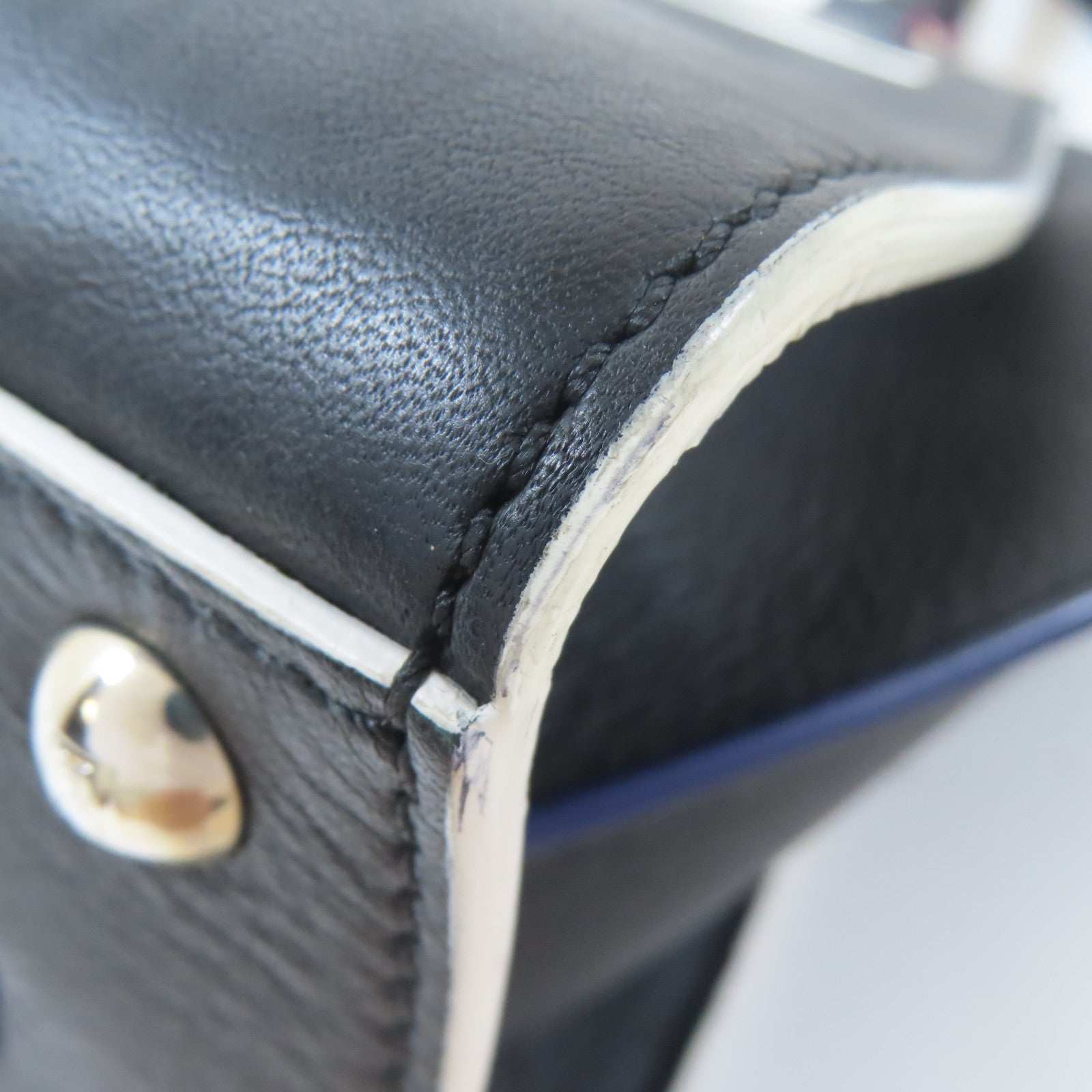 FENDI 【激減優惠】牛皮皮革Handbag銀扣手挽肩背兩用袋黑色