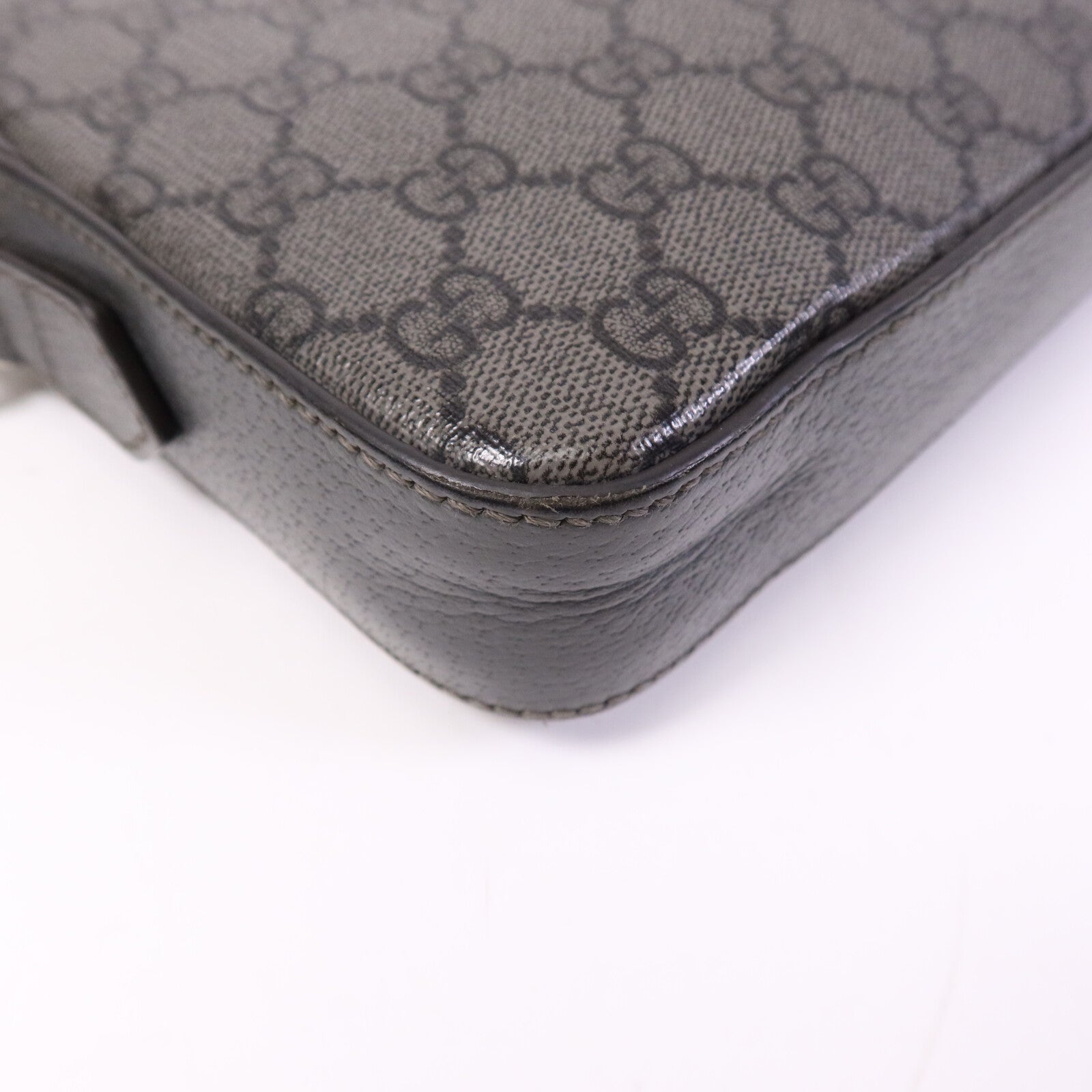 GUCCI 【激減優惠】塗層帆布Ophidia GG Carmera Bag銀扣肩背袋