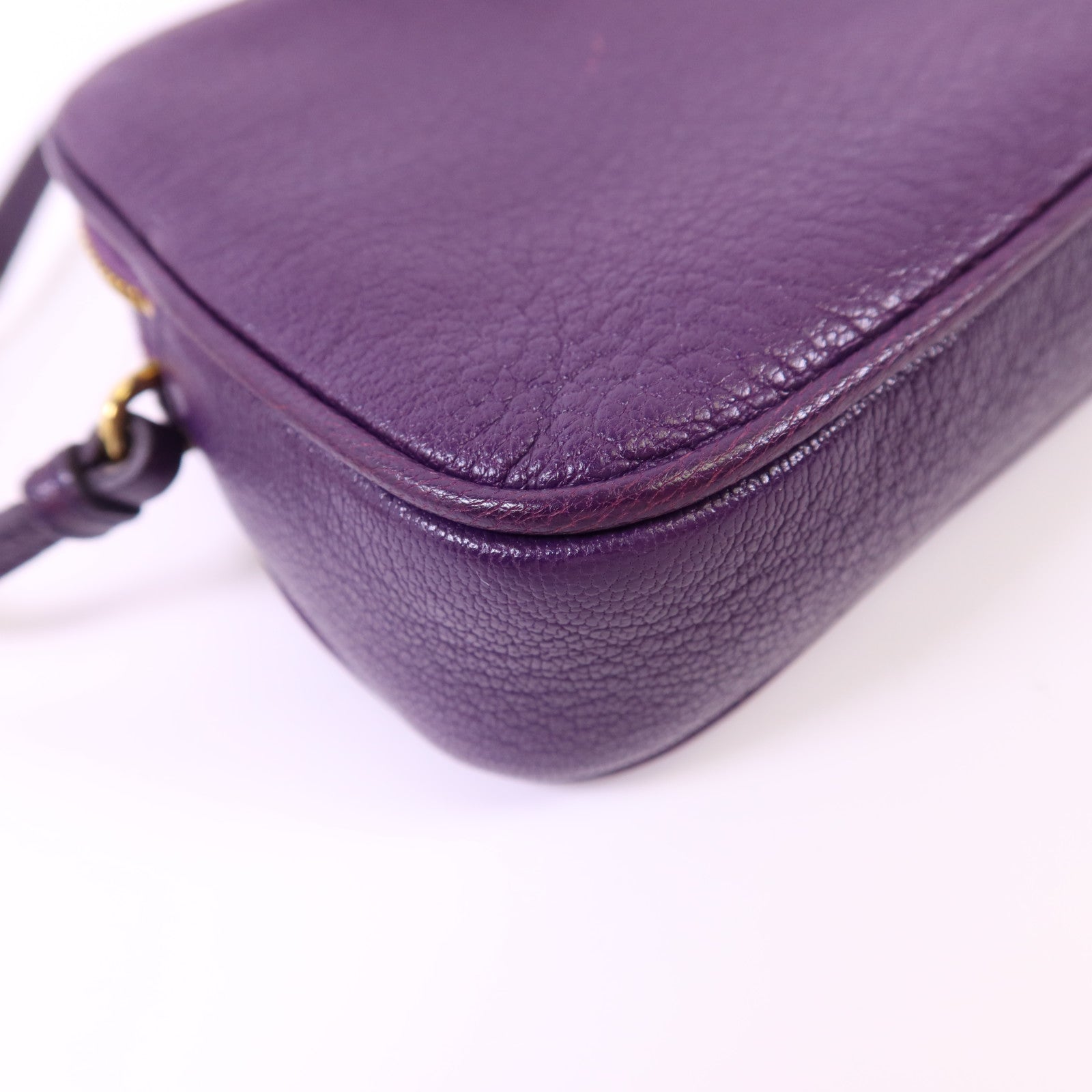 Miu Miu 牛皮皮革Handbag金扣手挽袋