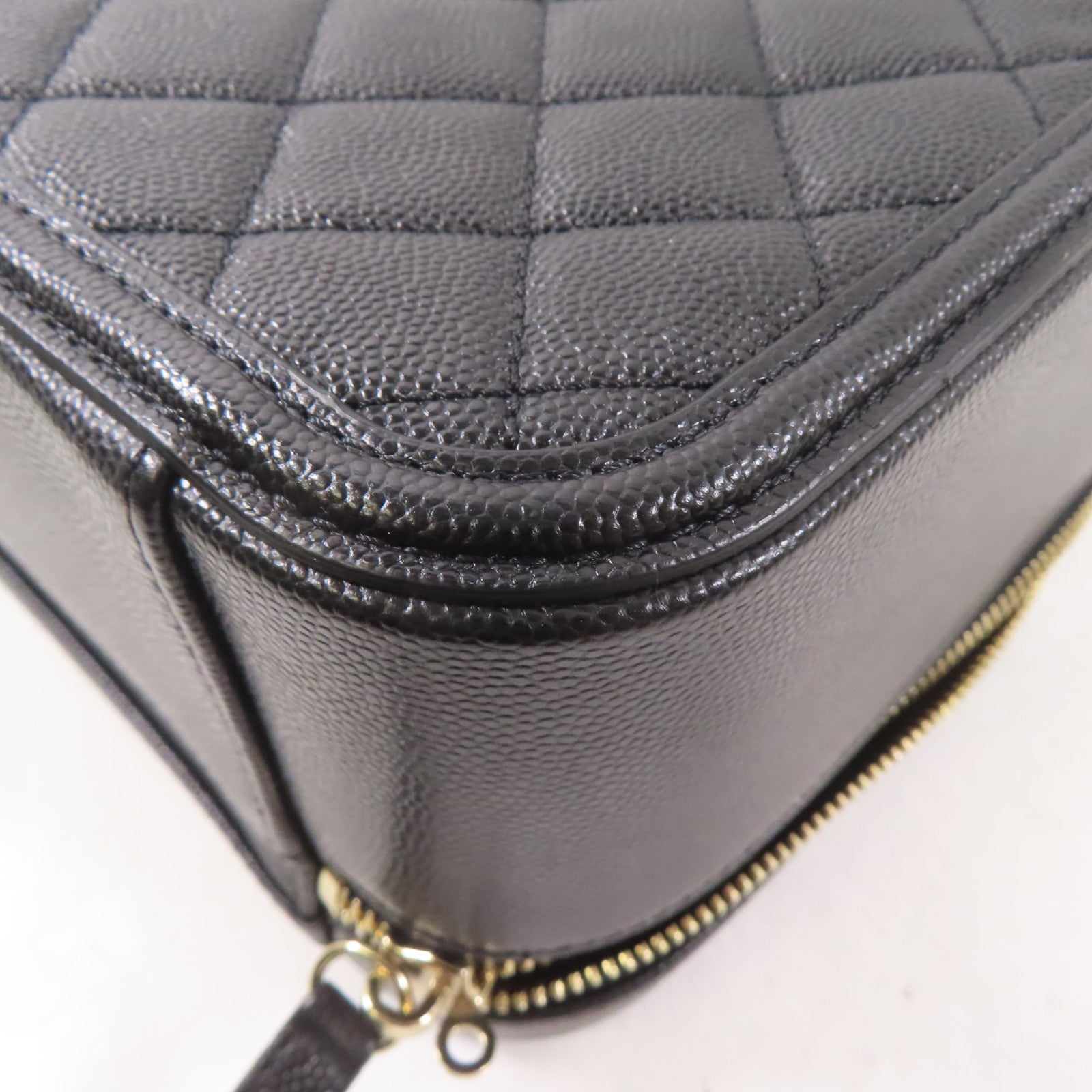 CHANEL 牛皮皮革Filigree Vanity Case金扣手挽肩背兩用袋黑色