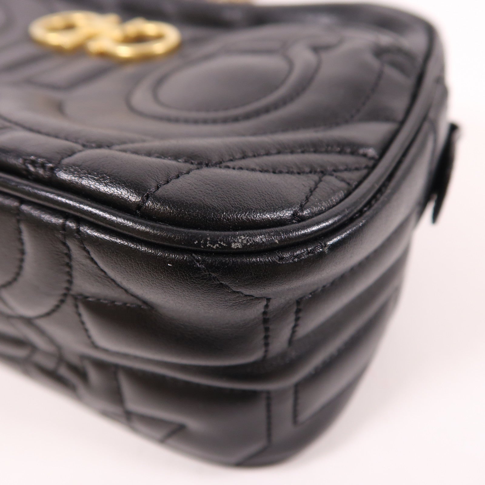 Salvatore Ferragamo 牛皮皮革Shoulder Bag金扣鏈帶肩背袋