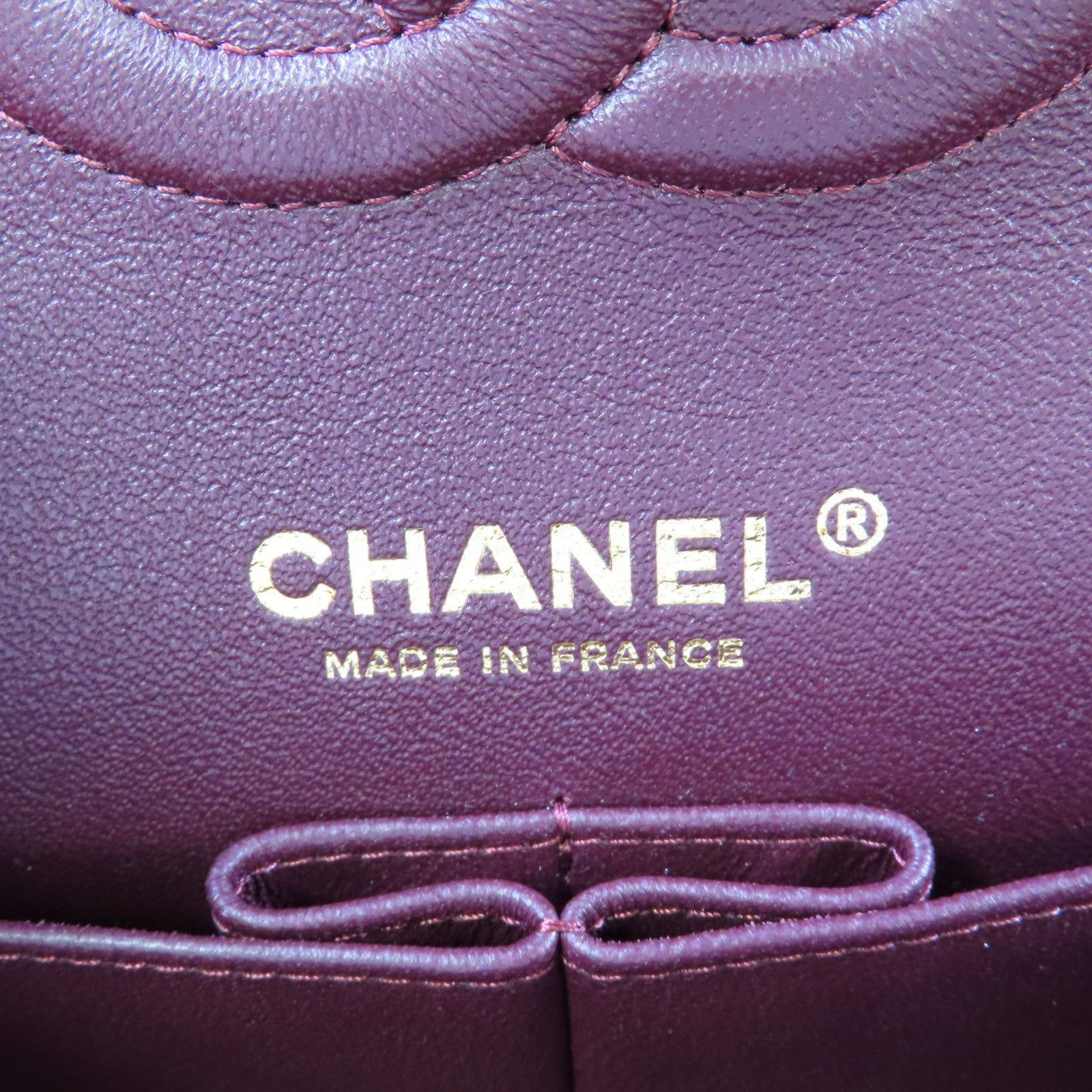 CHANEL 菱格Caviar皮革Classic Shoulder Bag金扣鏈帶肩背袋黑色