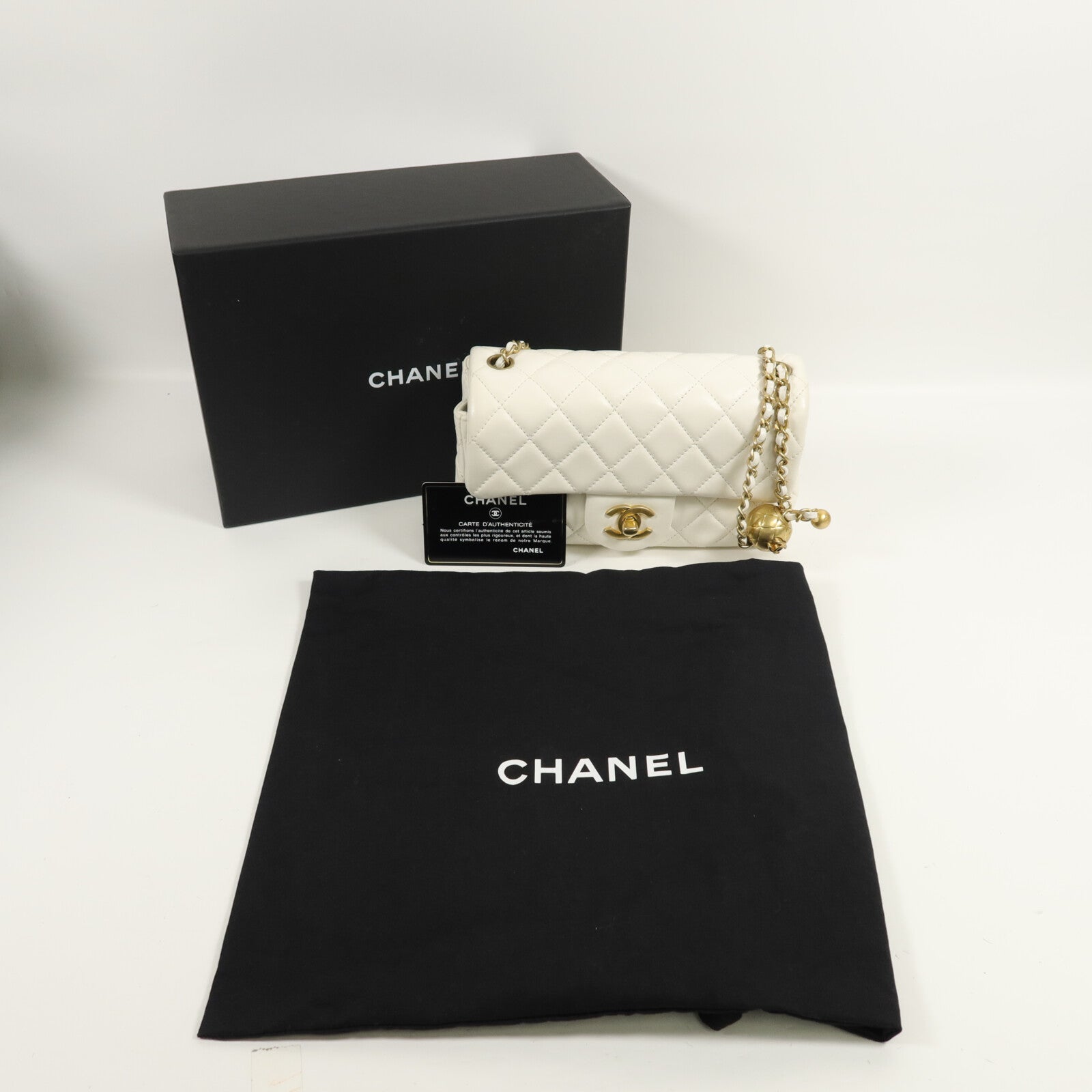 CHANEL 羊皮皮革Mini Classic 20 Gold Ball鏈帶肩背袋