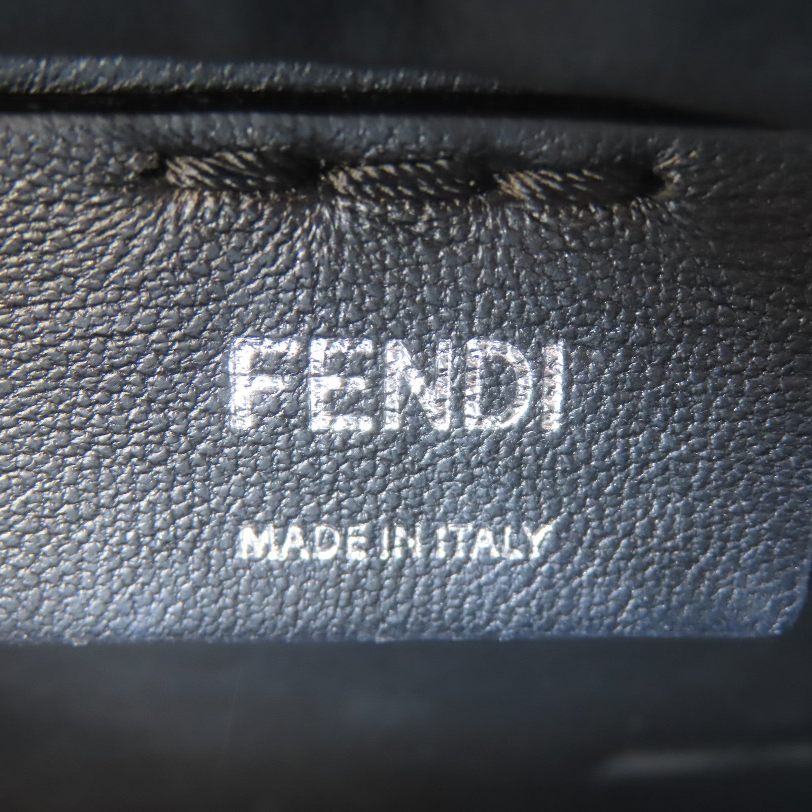 FENDI 【激減優惠】牛皮皮革Handbag銀扣手挽肩背兩用袋黑色