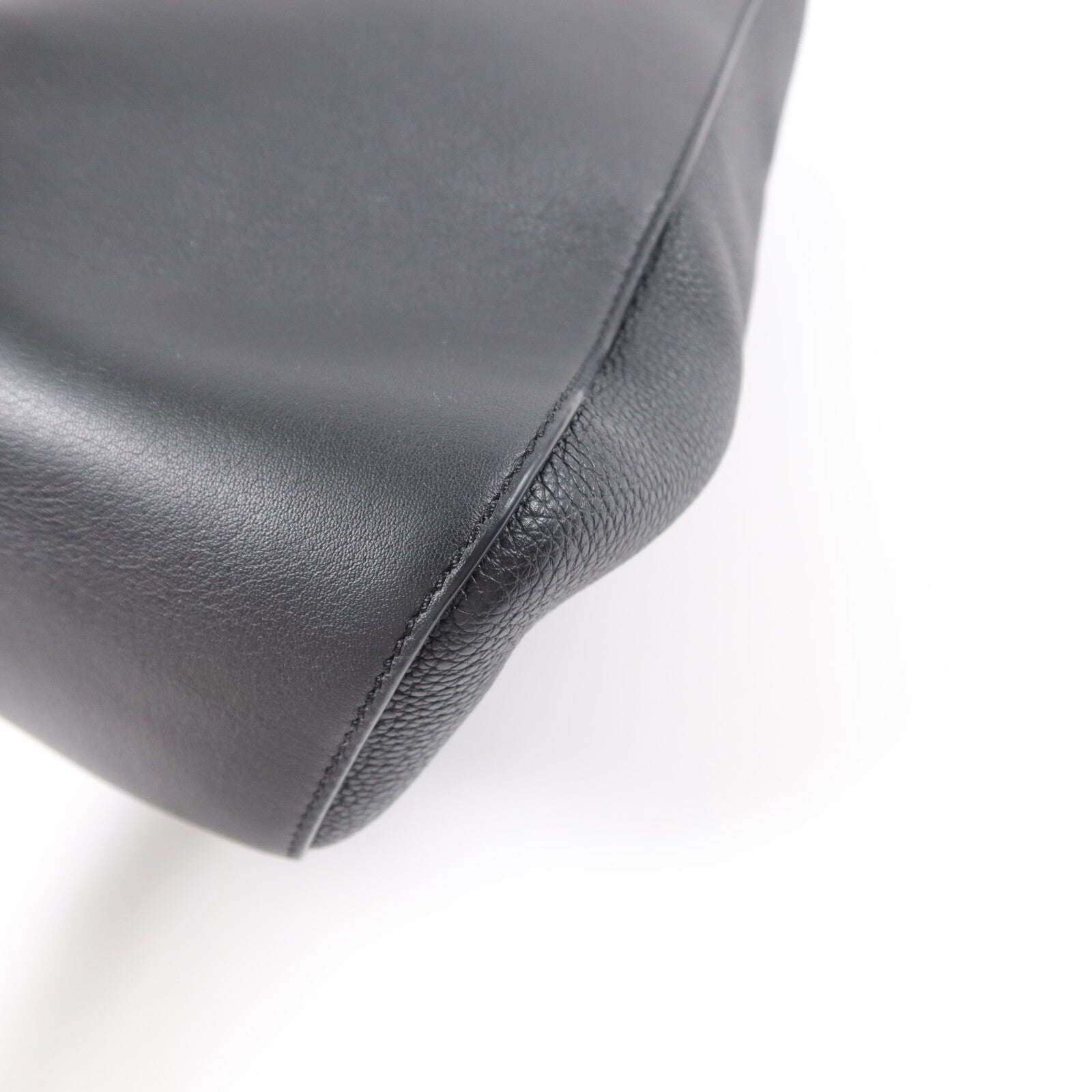 LOEWE 牛皮皮革Anton Sling肩背袋