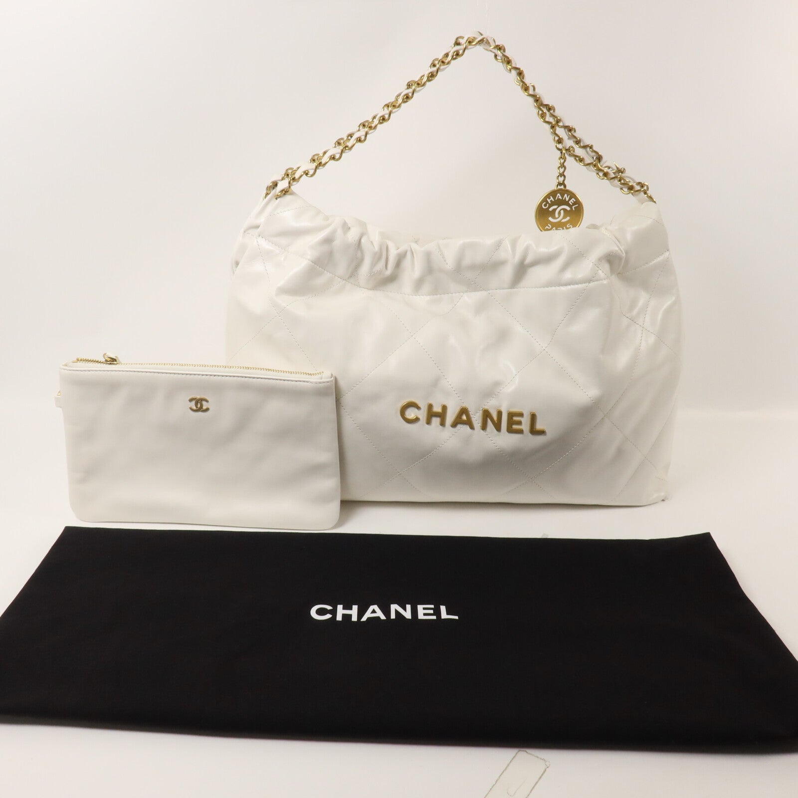 CHANEL 牛皮皮革Chanel 22 Bag鏈帶肩背袋