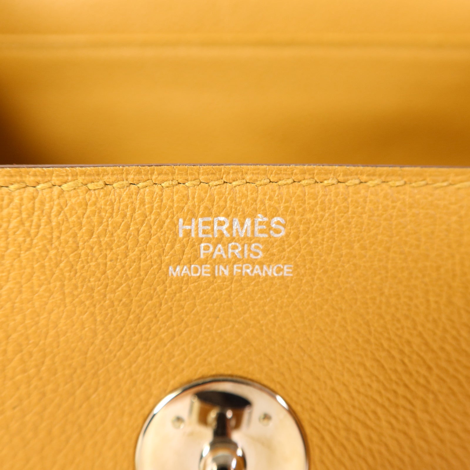 HERMES Evercolor皮革Lindy 30銀扣手挽肩背兩用袋Sesame