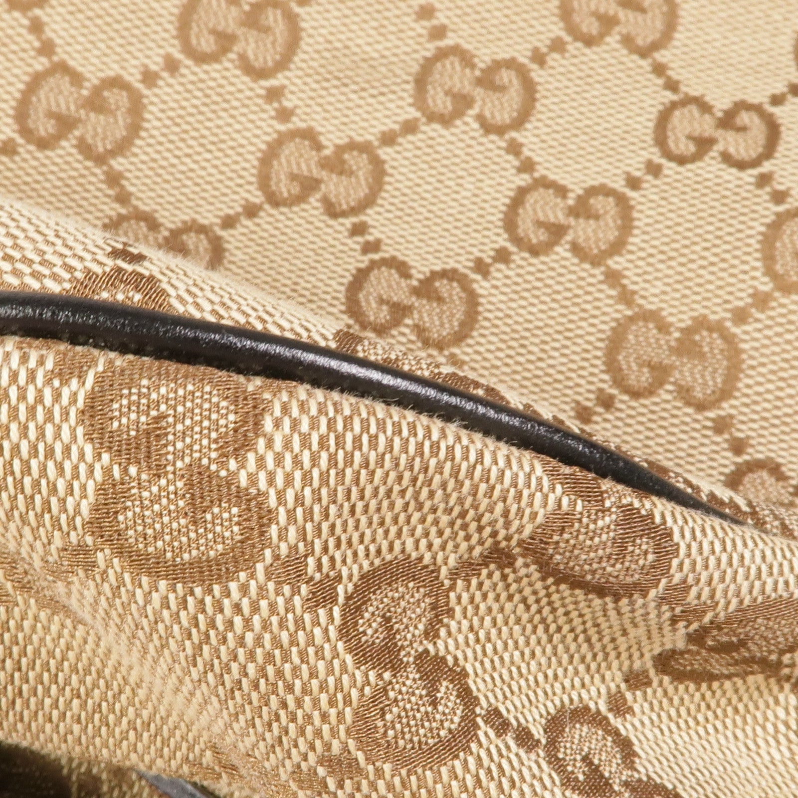 GUCCI 帆布GG Hobo Bag金扣肩背袋