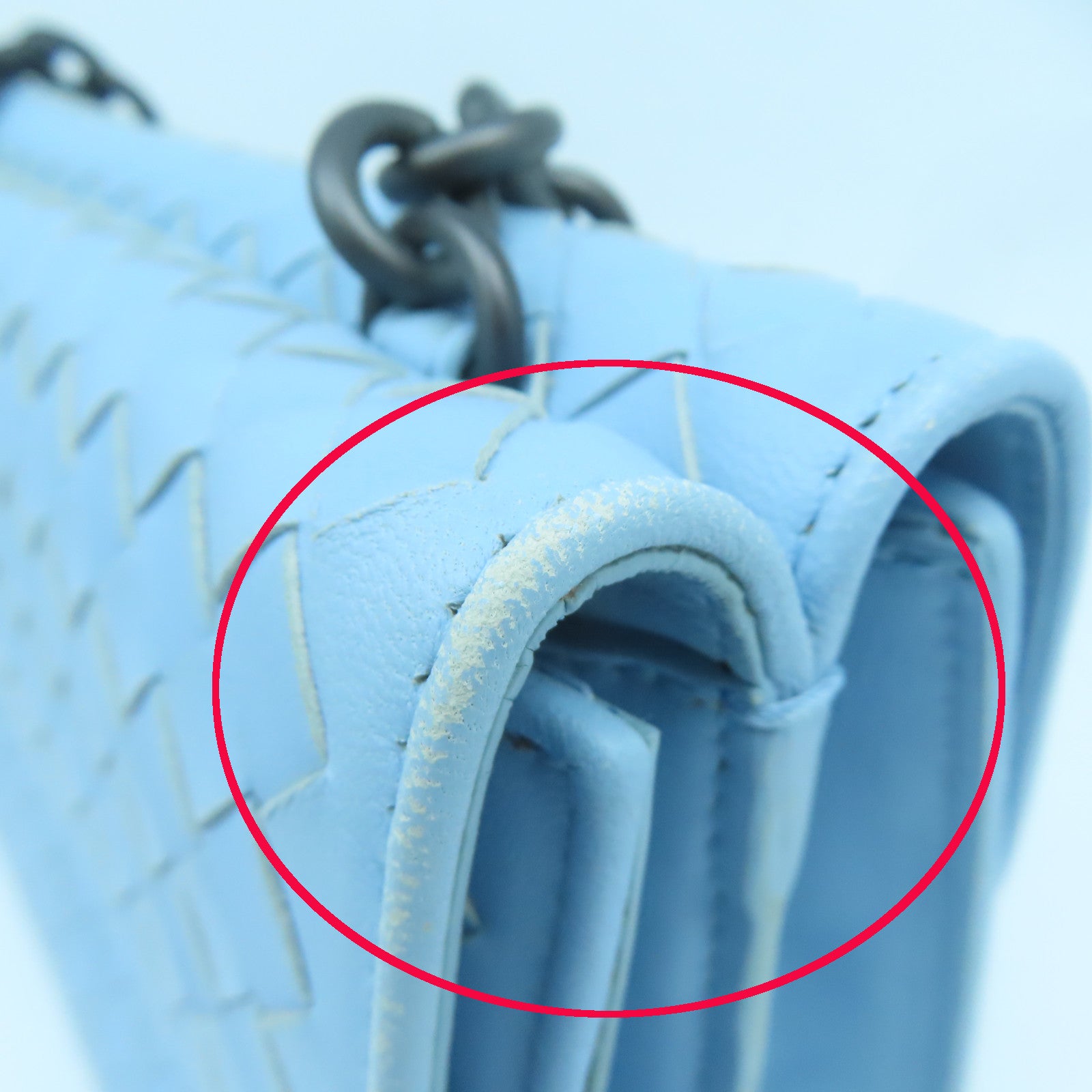 BOTTEGA VENETA 牛皮皮革Chain Shoulder黑扣鏈帶肩背袋淺藍色
