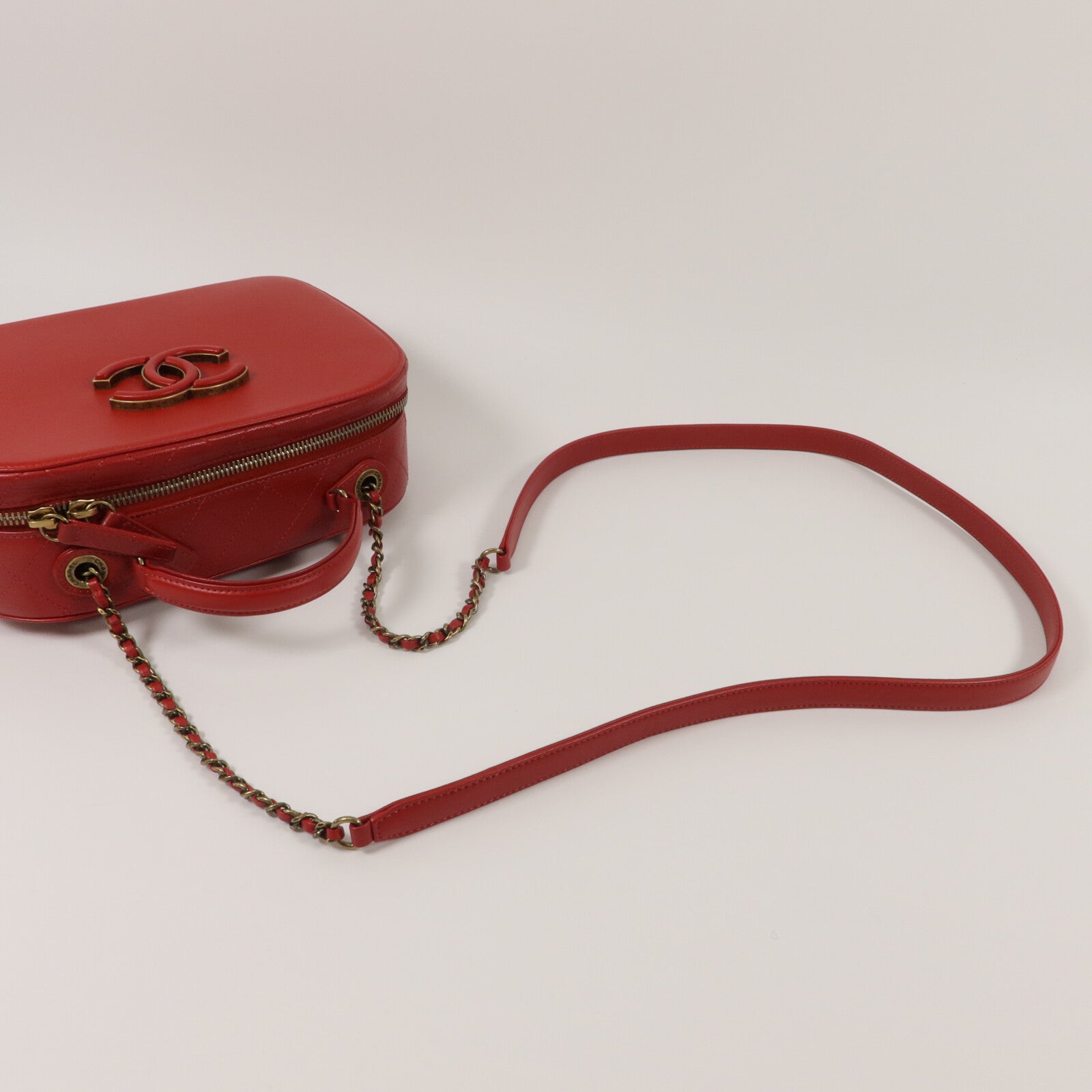 CHANEL 牛皮皮革Coco Curve Bag鏈帶手挽肩背兩用袋