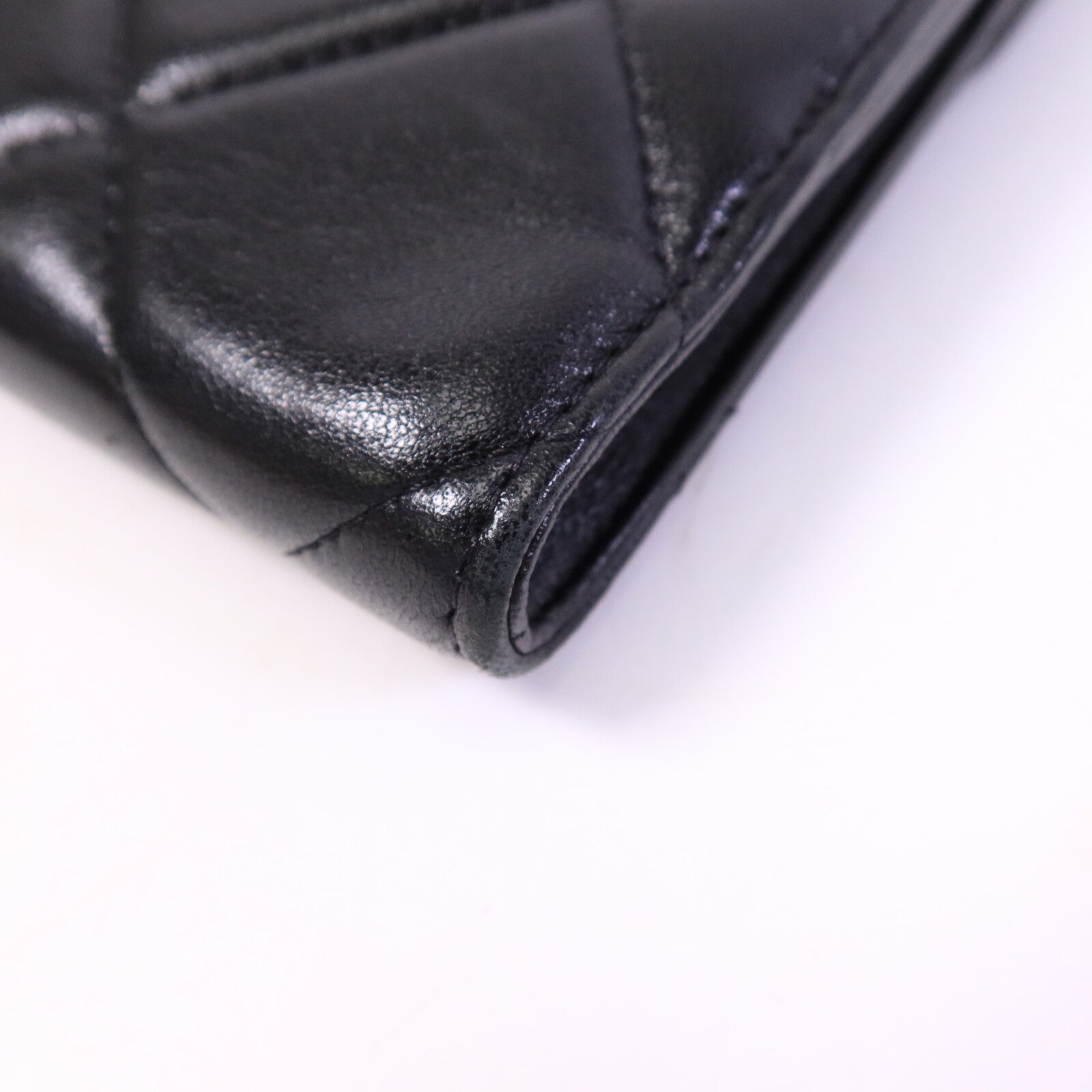 CHANEL 羊皮皮革Chanel 19 Phone Bag鏈帶手挽肩背兩用袋