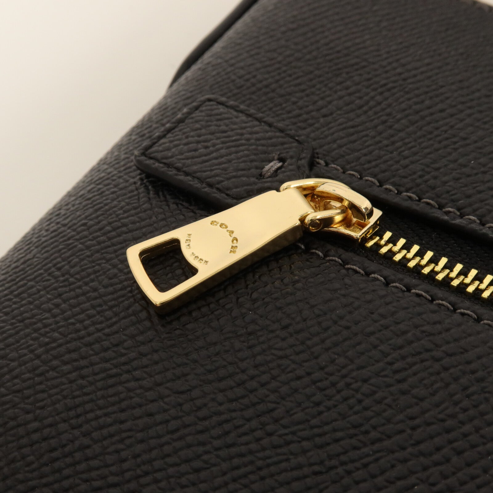 COACH 牛皮皮革Shoulder Bag肩背袋