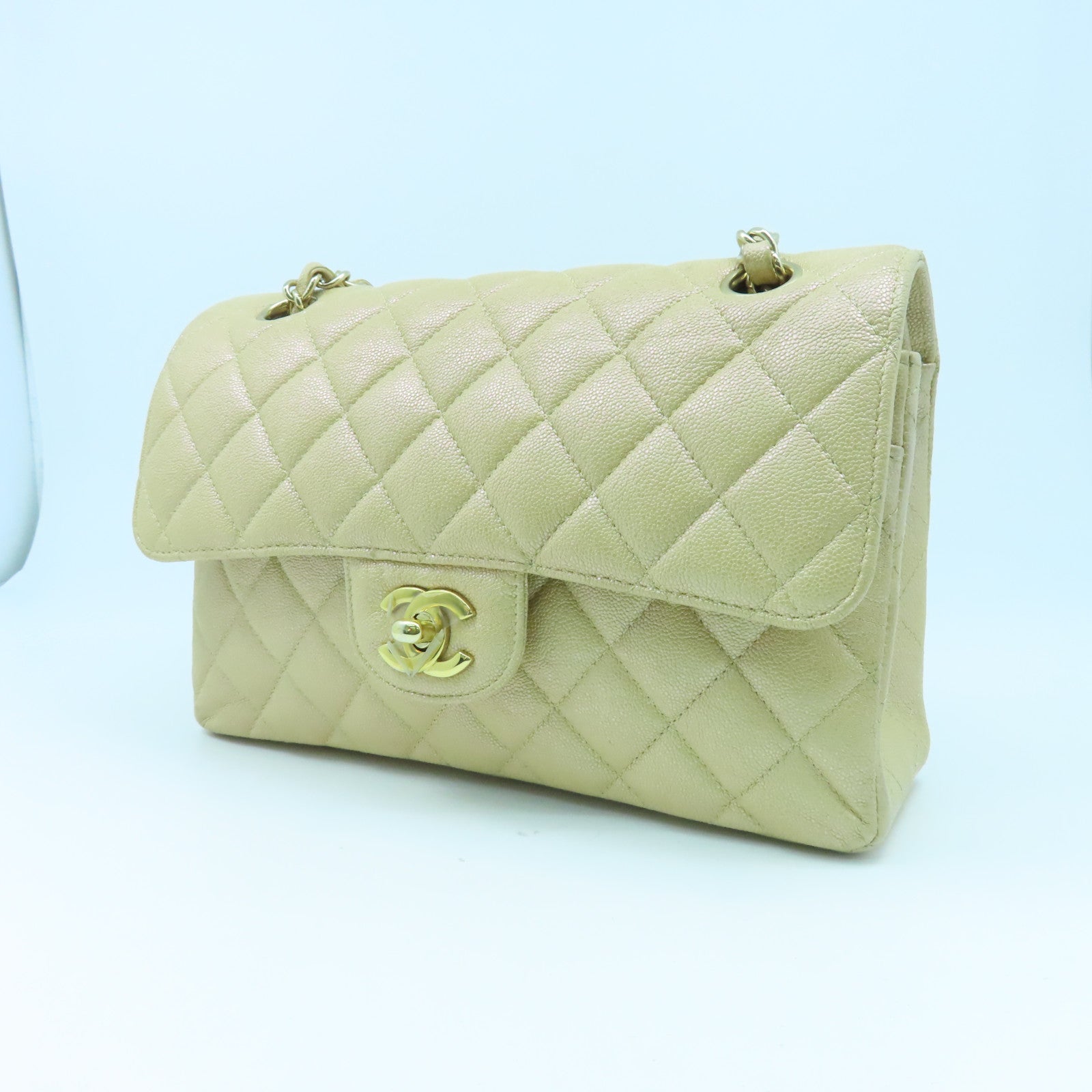 CHANEL 【清倉大減價】菱格Caviar皮革Classic Small金扣鏈帶肩背袋淺黃色