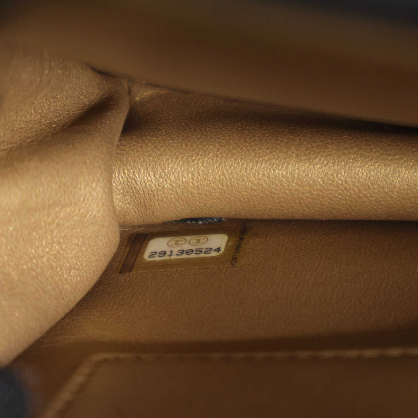 CHANEL 羊皮皮革Shoulder Bag金扣肩背袋