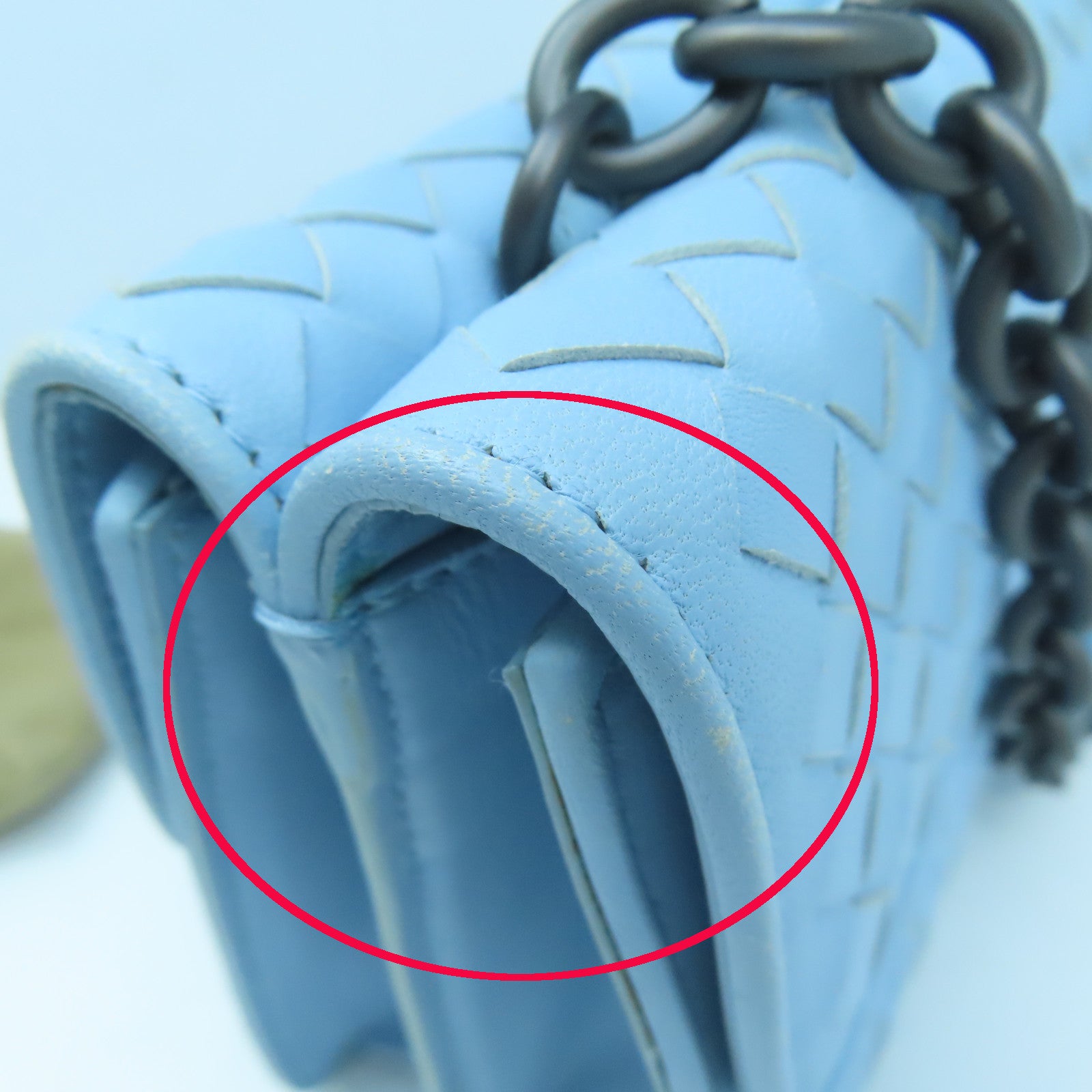 BOTTEGA VENETA 牛皮皮革Chain Shoulder黑扣鏈帶肩背袋淺藍色