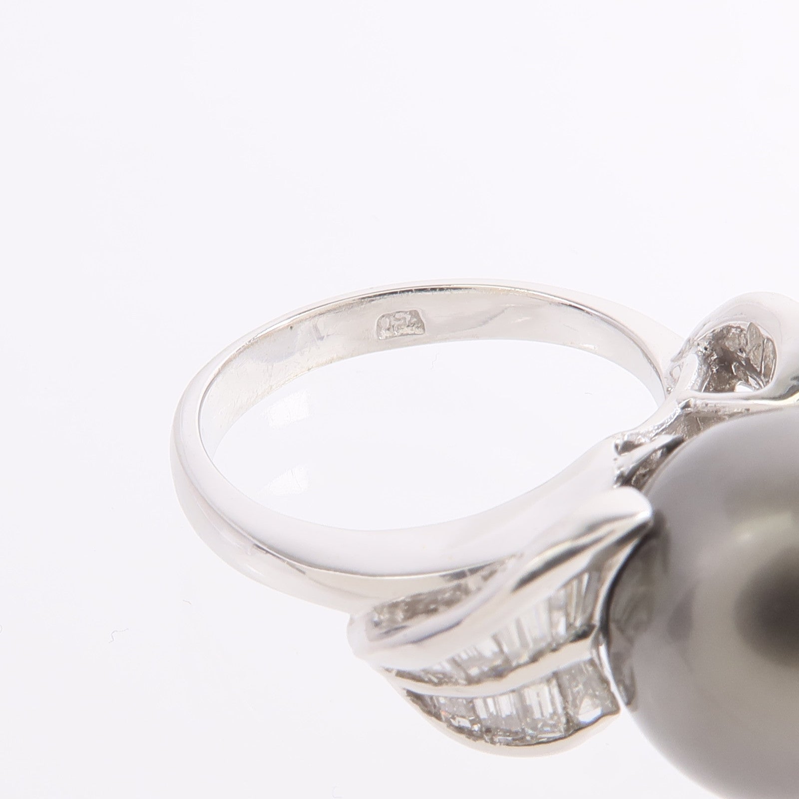 JEWELRY 18K白金Pearl Diamond Ring珍珠/鑽石戒指