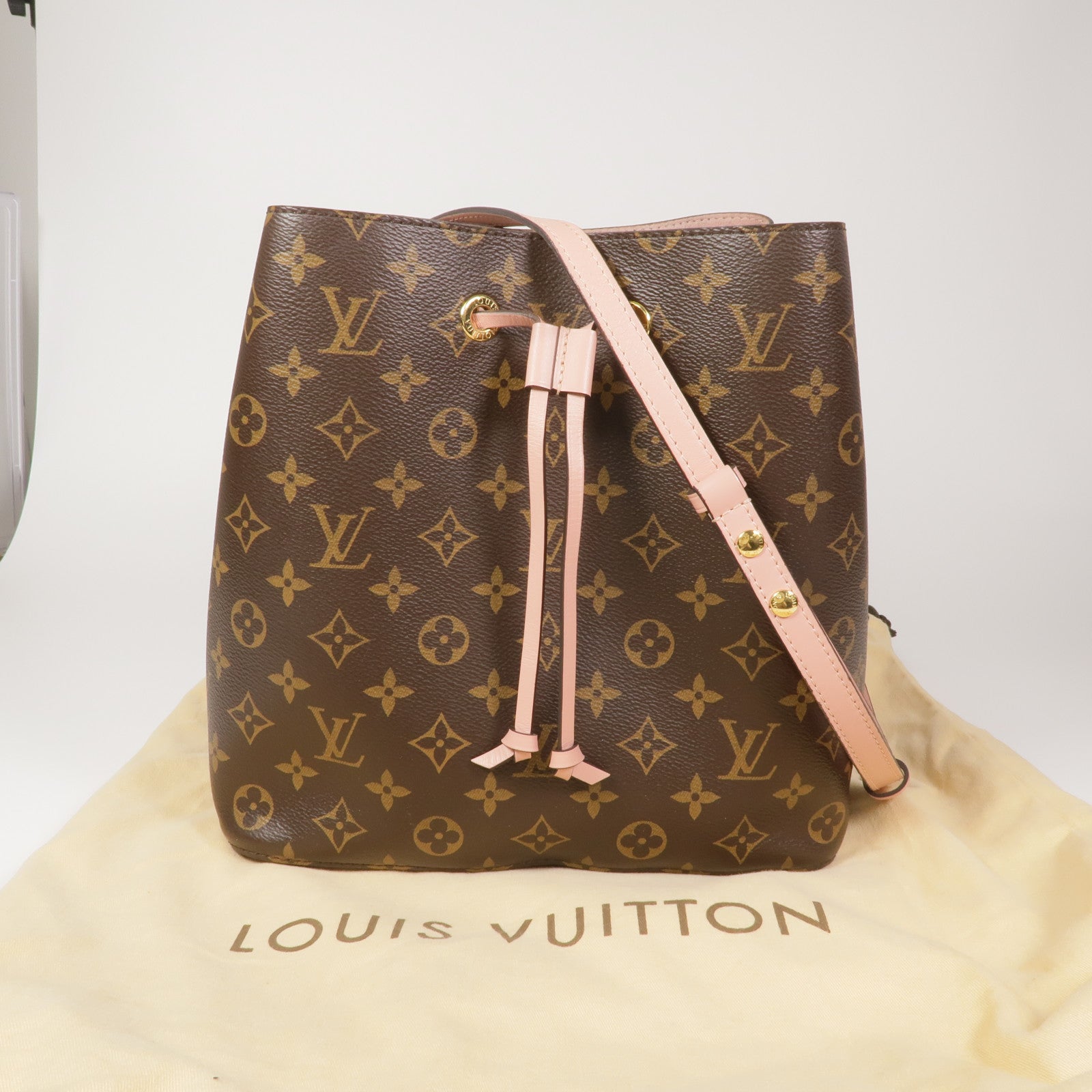LOUIS VUITTON Monogram Neo Noe MM金扣肩背袋