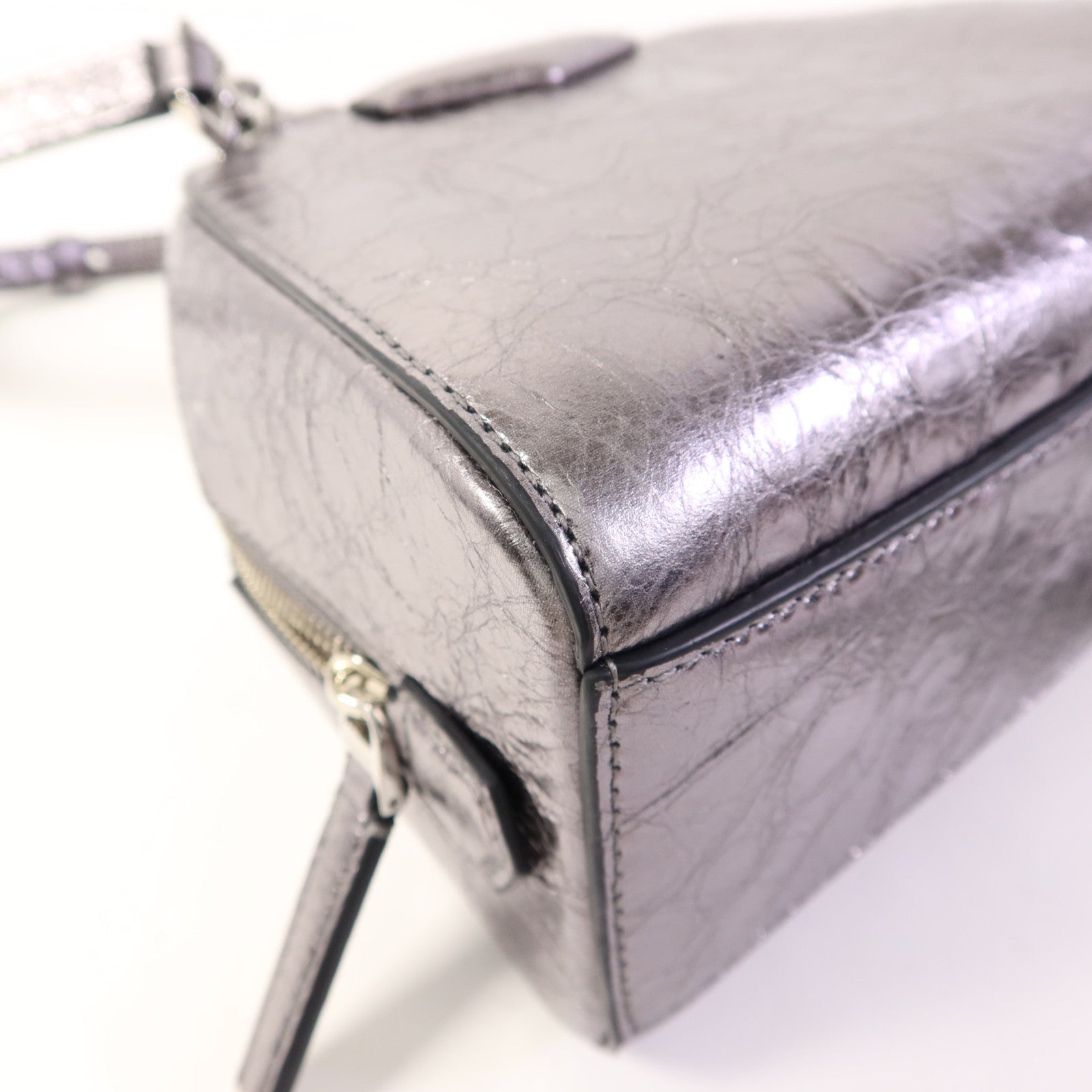 GIVENCHY 牛皮皮革Shoulder Bag銀扣手挽肩背兩用袋