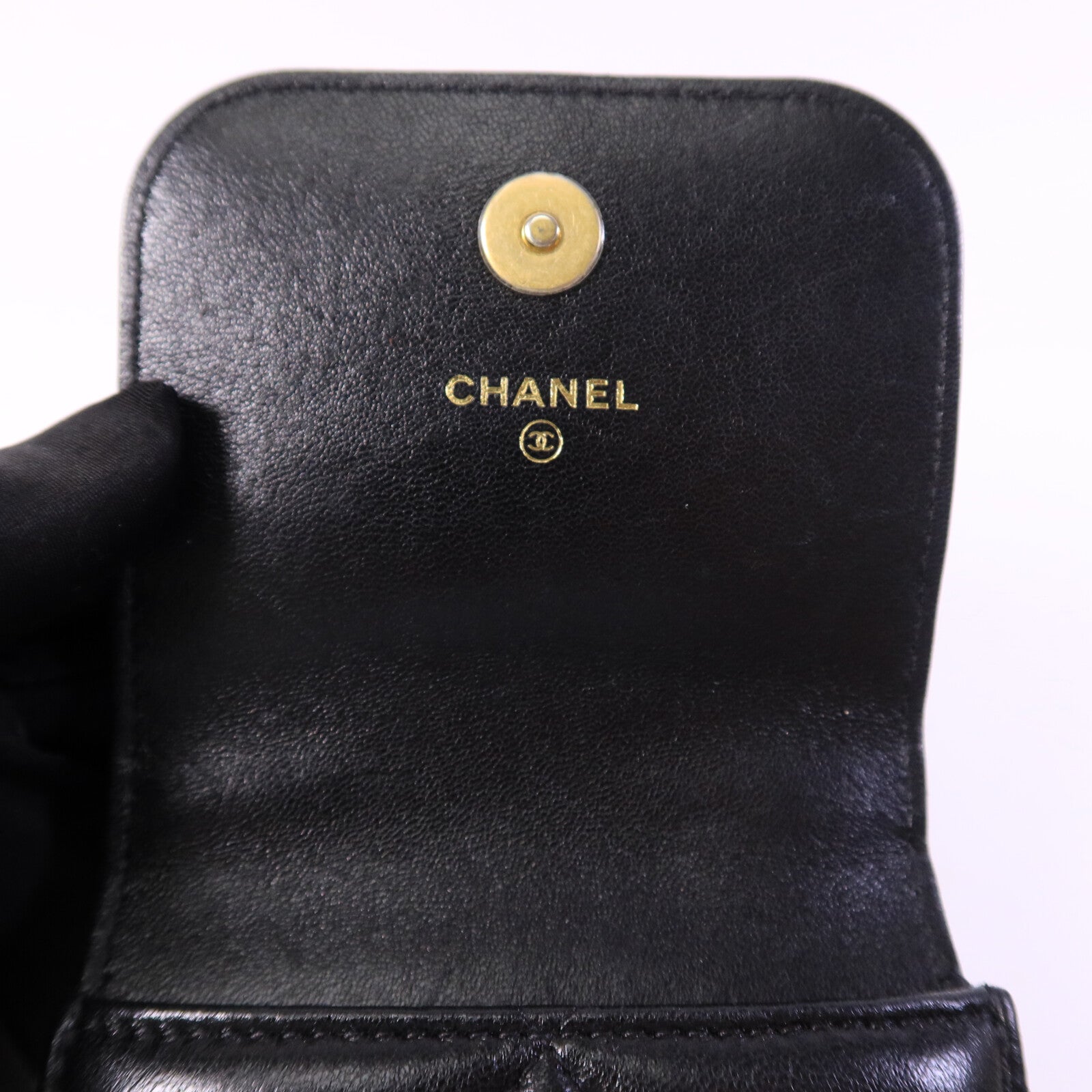 CHANEL 羊皮皮革Chanel 19 Phone Bag鏈帶手挽肩背兩用袋
