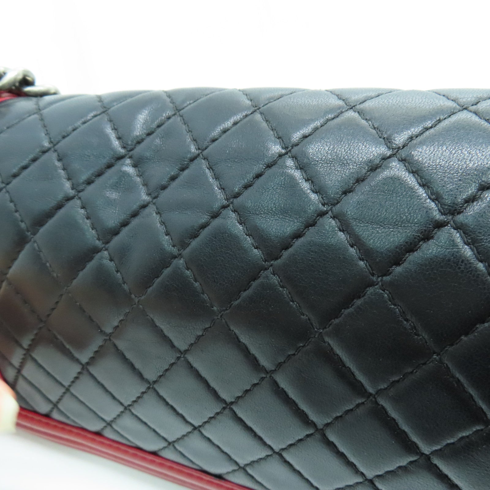 CHANEL 【清倉大減價】菱格羊皮Boy Chanel Shoulder Bag銀扣鏈帶肩背袋黑紅色