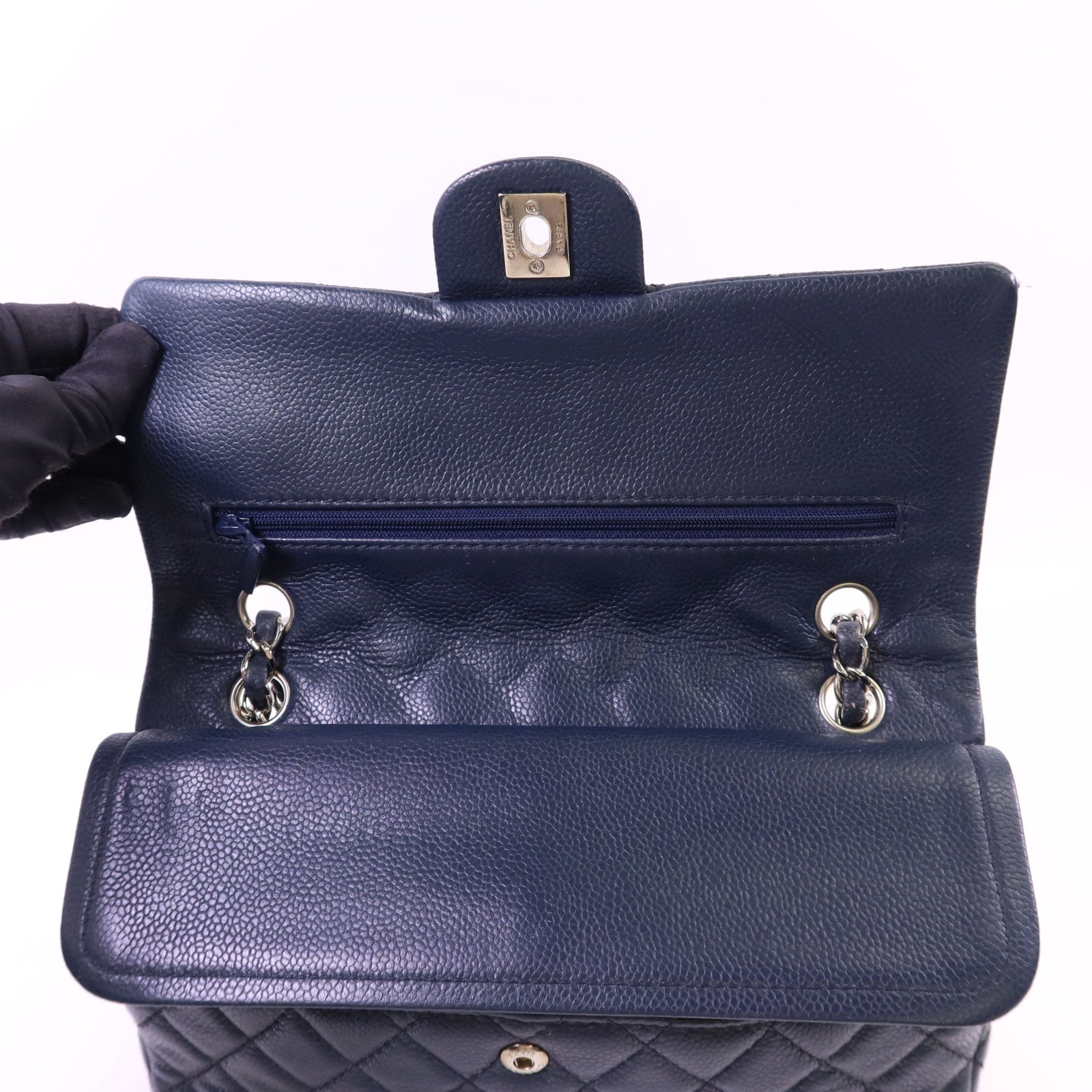 CHANEL 牛皮皮革Classic 25銀扣鏈帶肩背袋