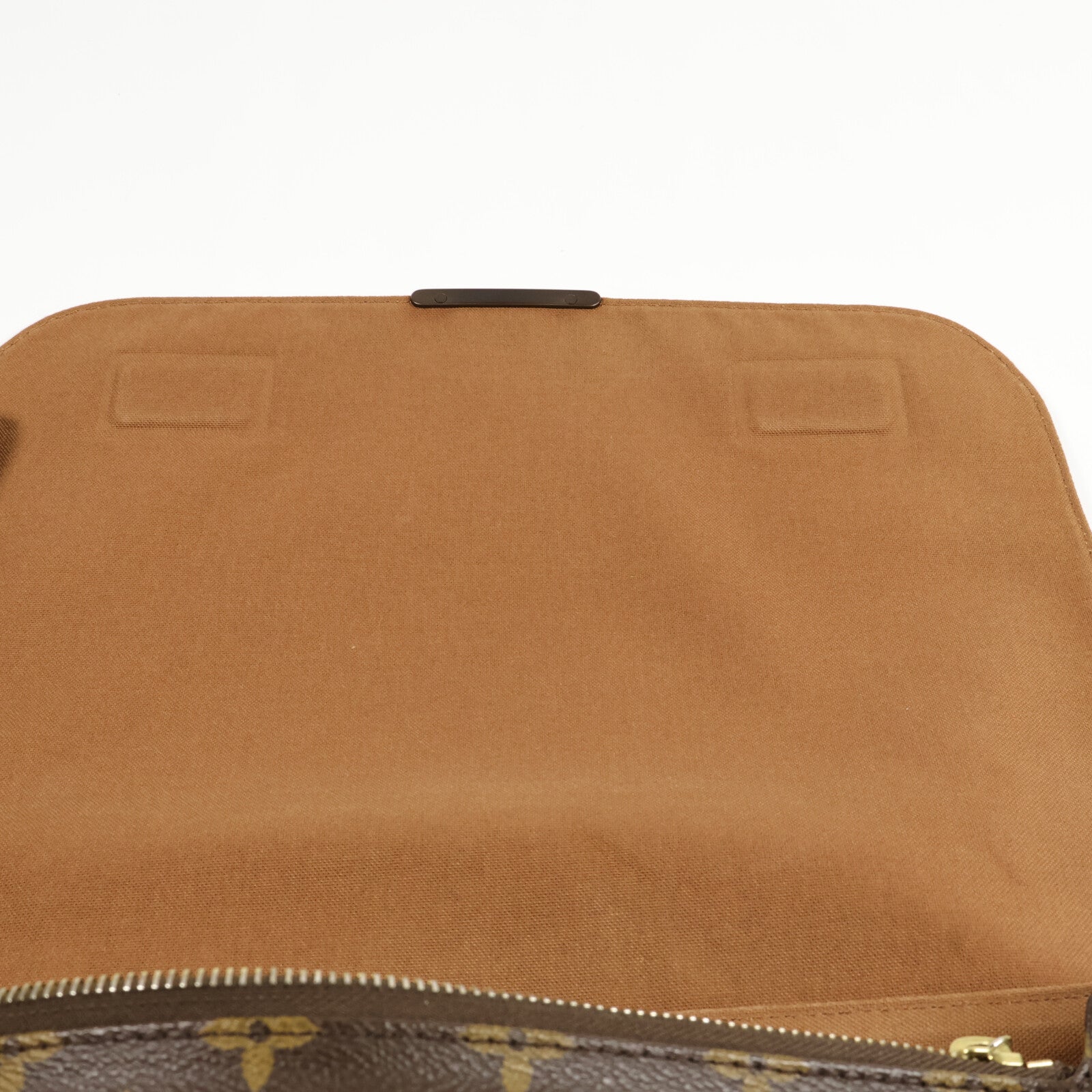 LOUIS VUITTON Monogram Beaubourg MM肩背袋