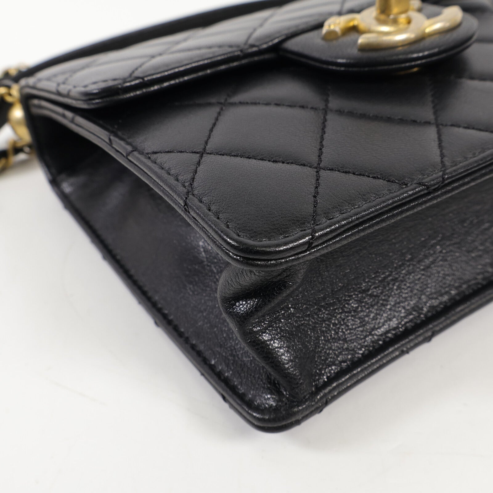 CHANEL 羊皮皮革Shoulder Bag金扣肩背袋