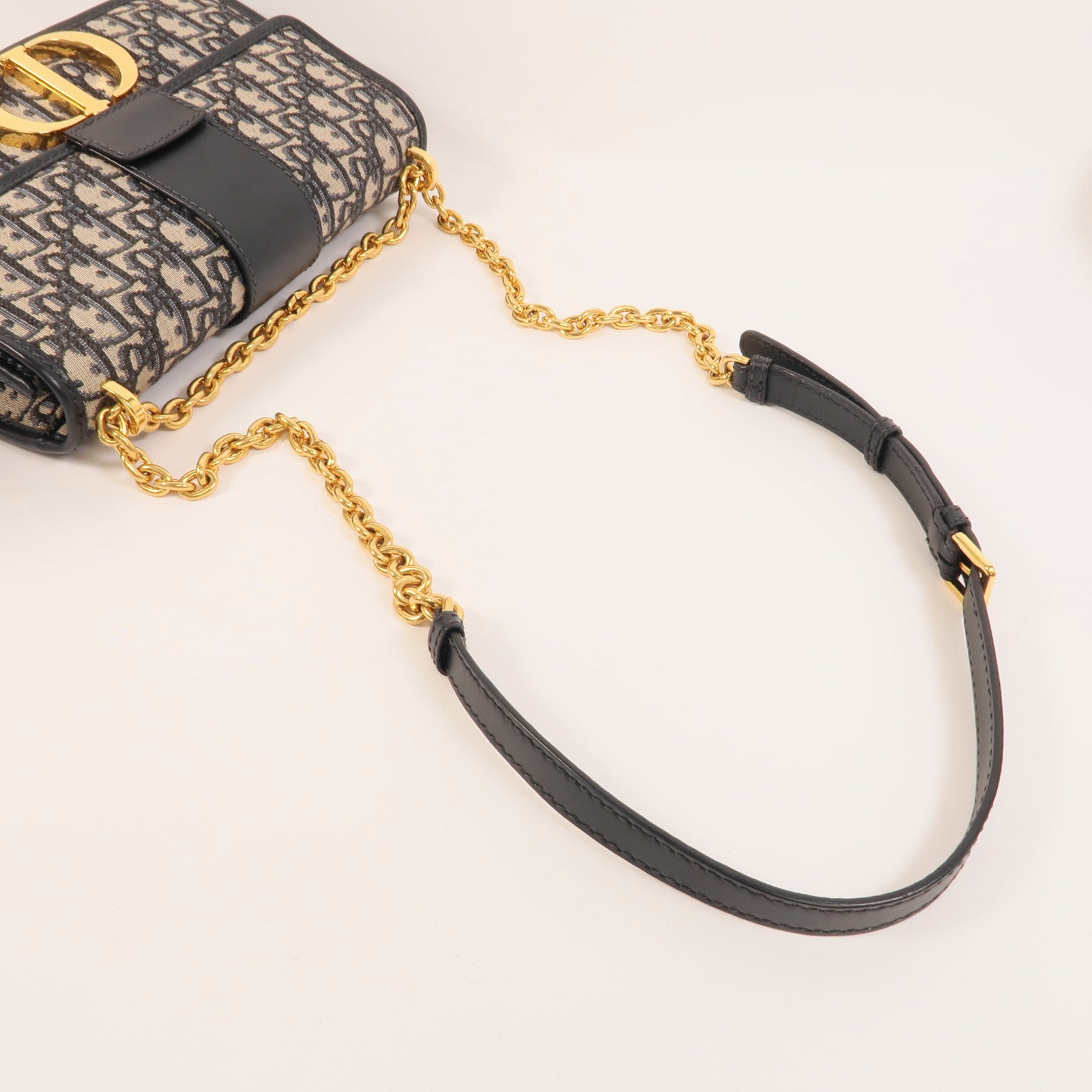 Dior 帆布30 Montaigne鏈帶肩背袋
