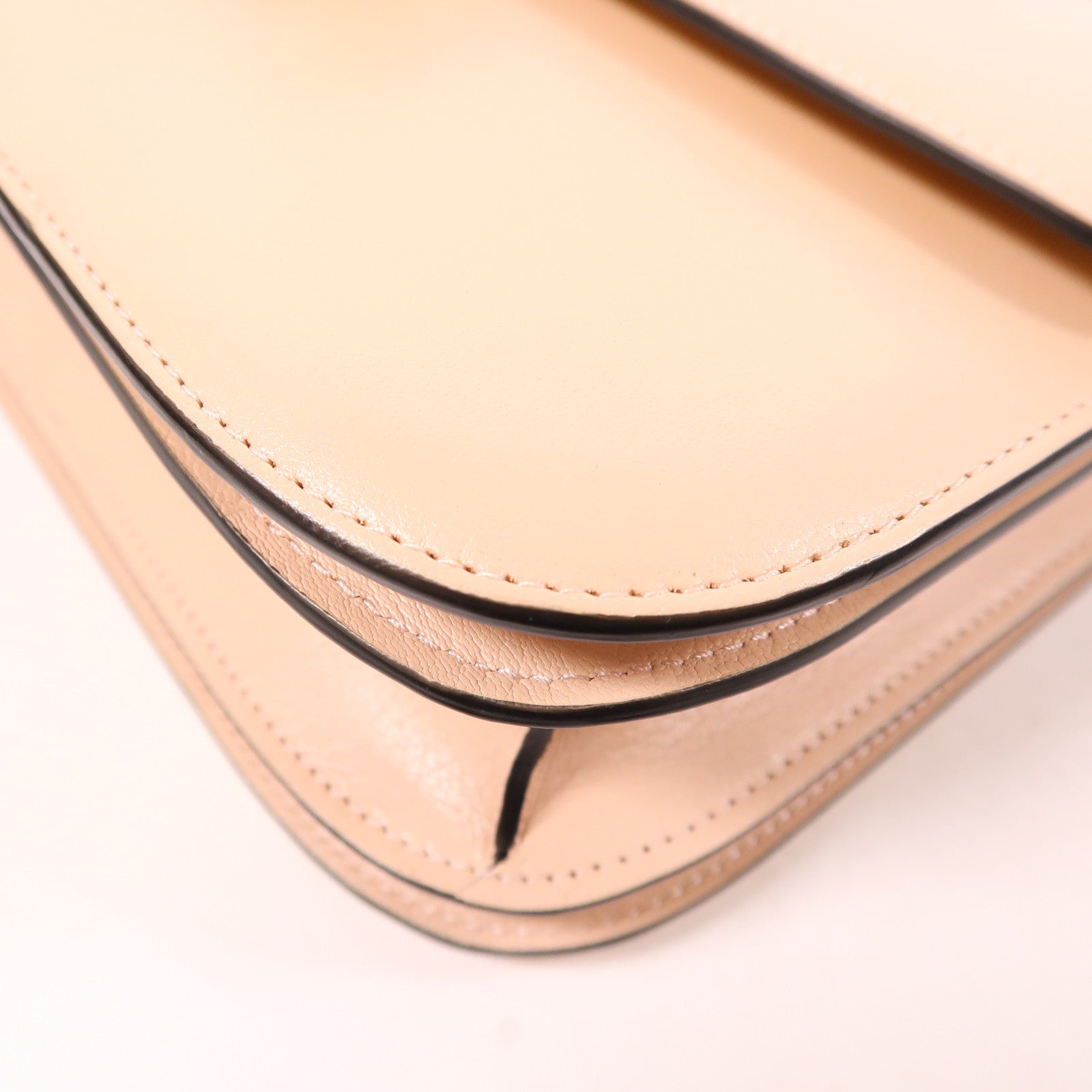 CELINE 牛皮皮革Classic Box金扣肩背袋