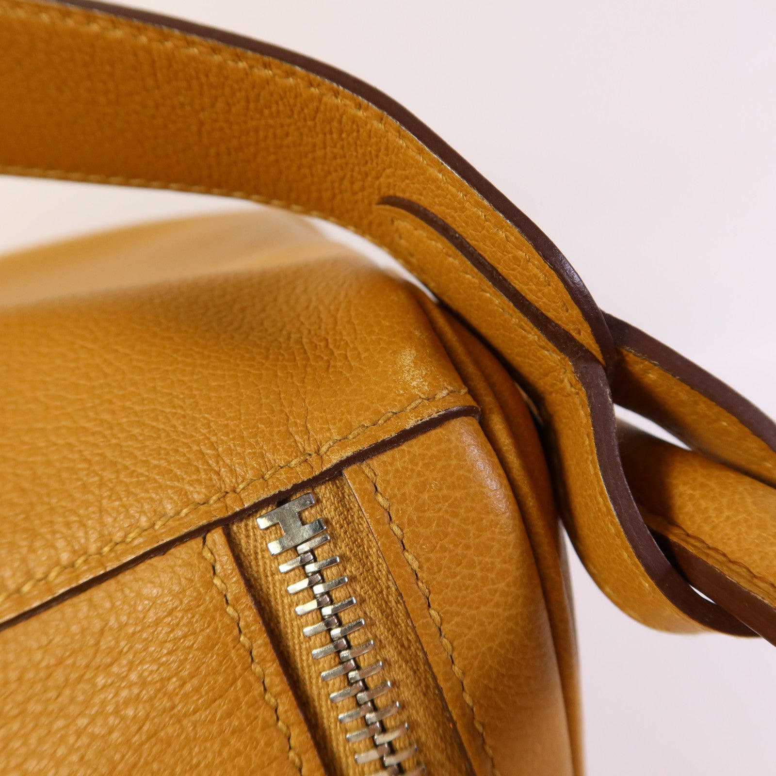 HERMES Evercolor皮革Lindy 30銀扣手挽肩背兩用袋Sesame