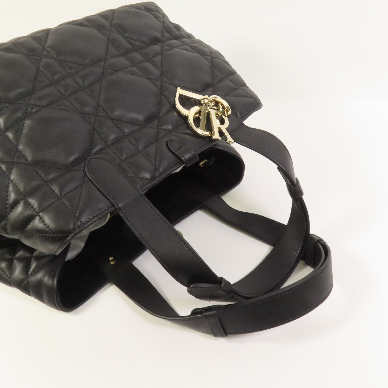 Dior 牛皮皮革Toujours Medium金扣肩背袋