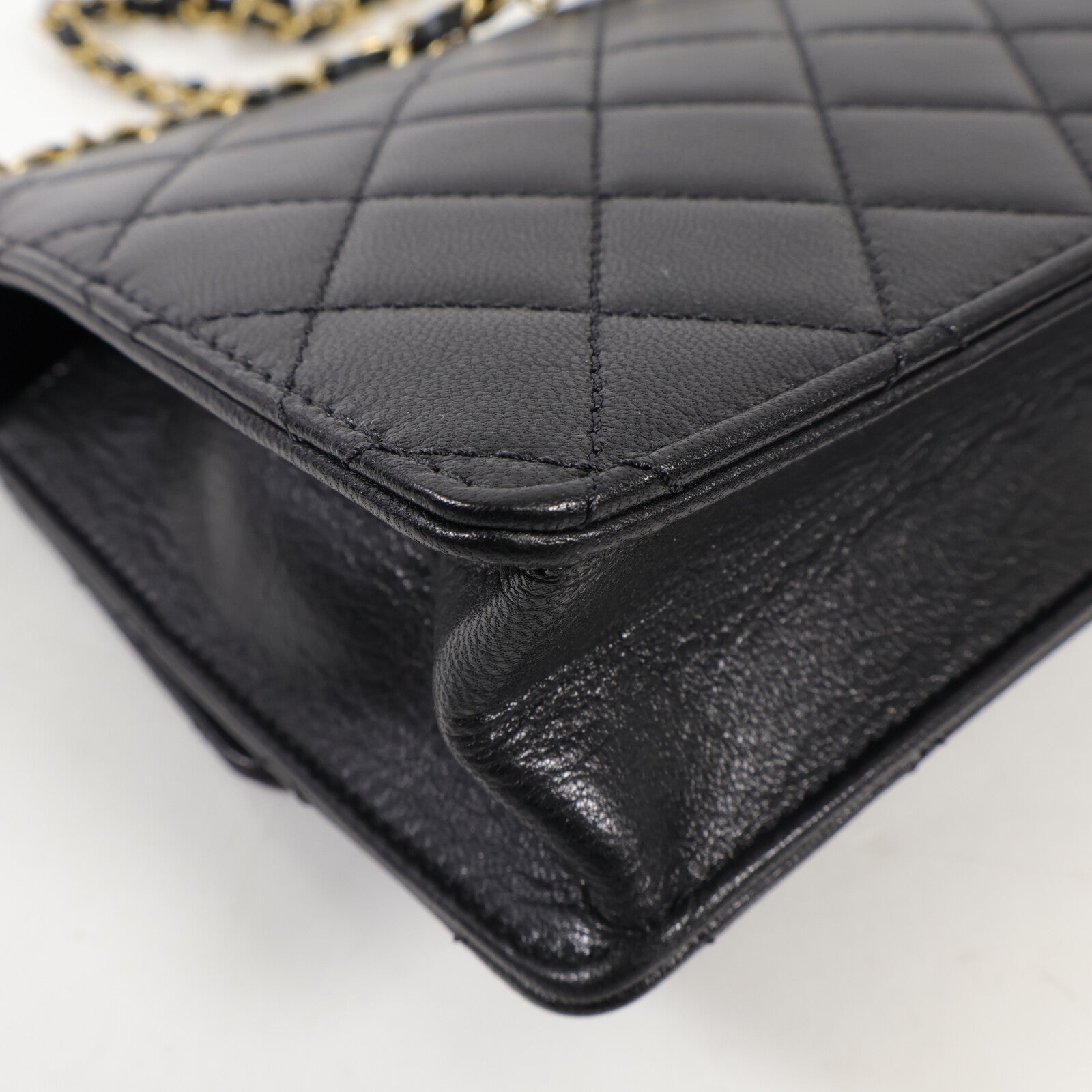 CHANEL 羊皮皮革Shoulder Bag金扣肩背袋