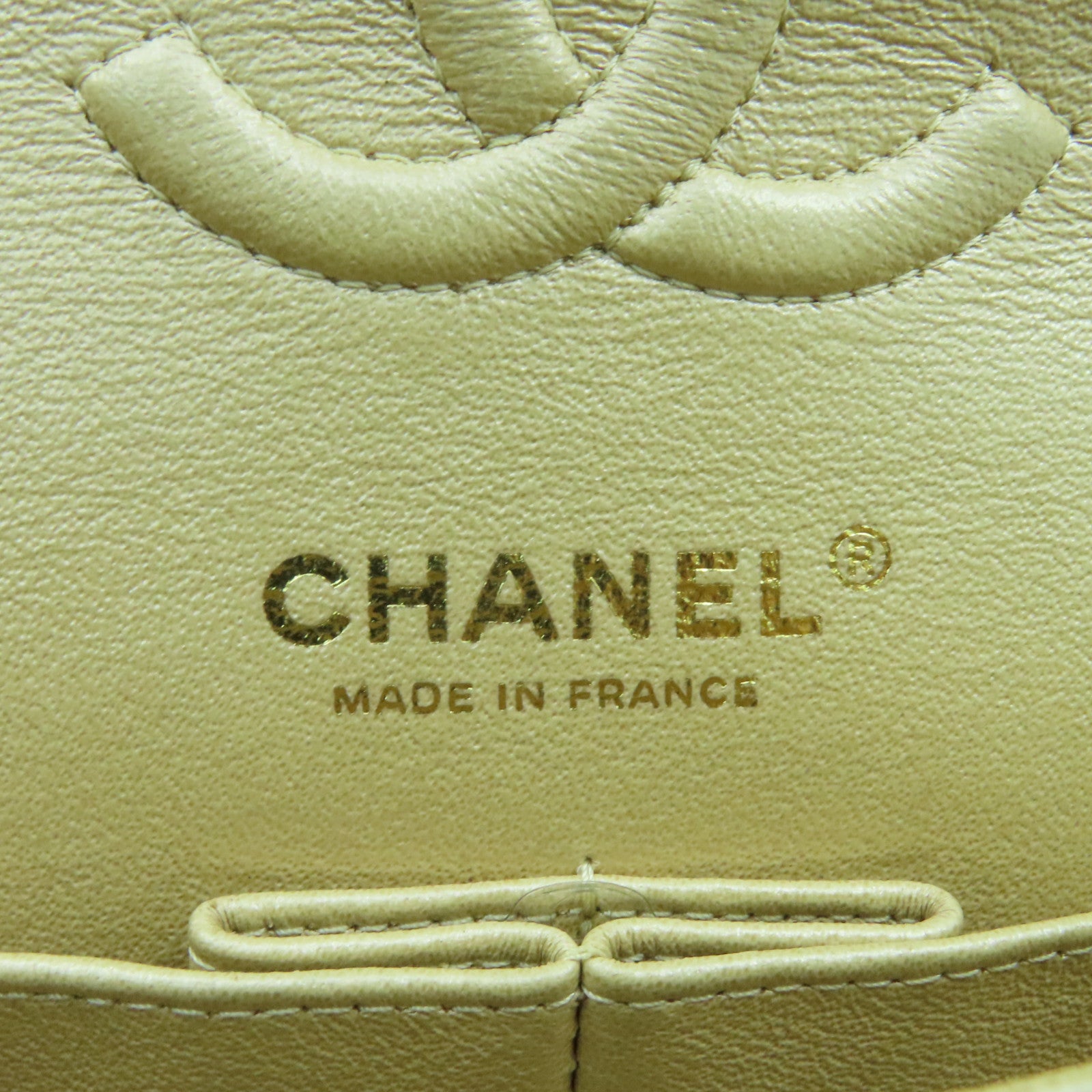 CHANEL 【清倉大減價】菱格Caviar皮革Classic Small金扣鏈帶肩背袋淺黃色
