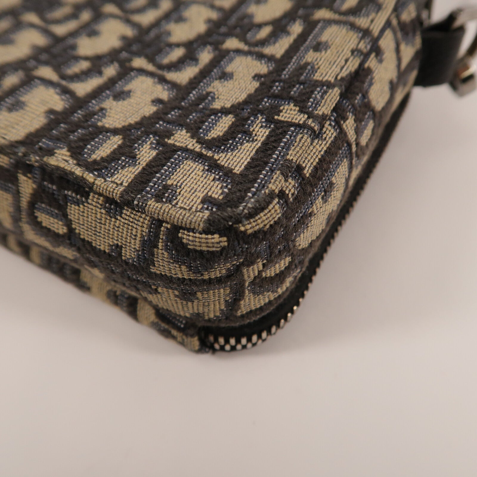 Dior 帆布Zipper Pouch With Strap肩背袋