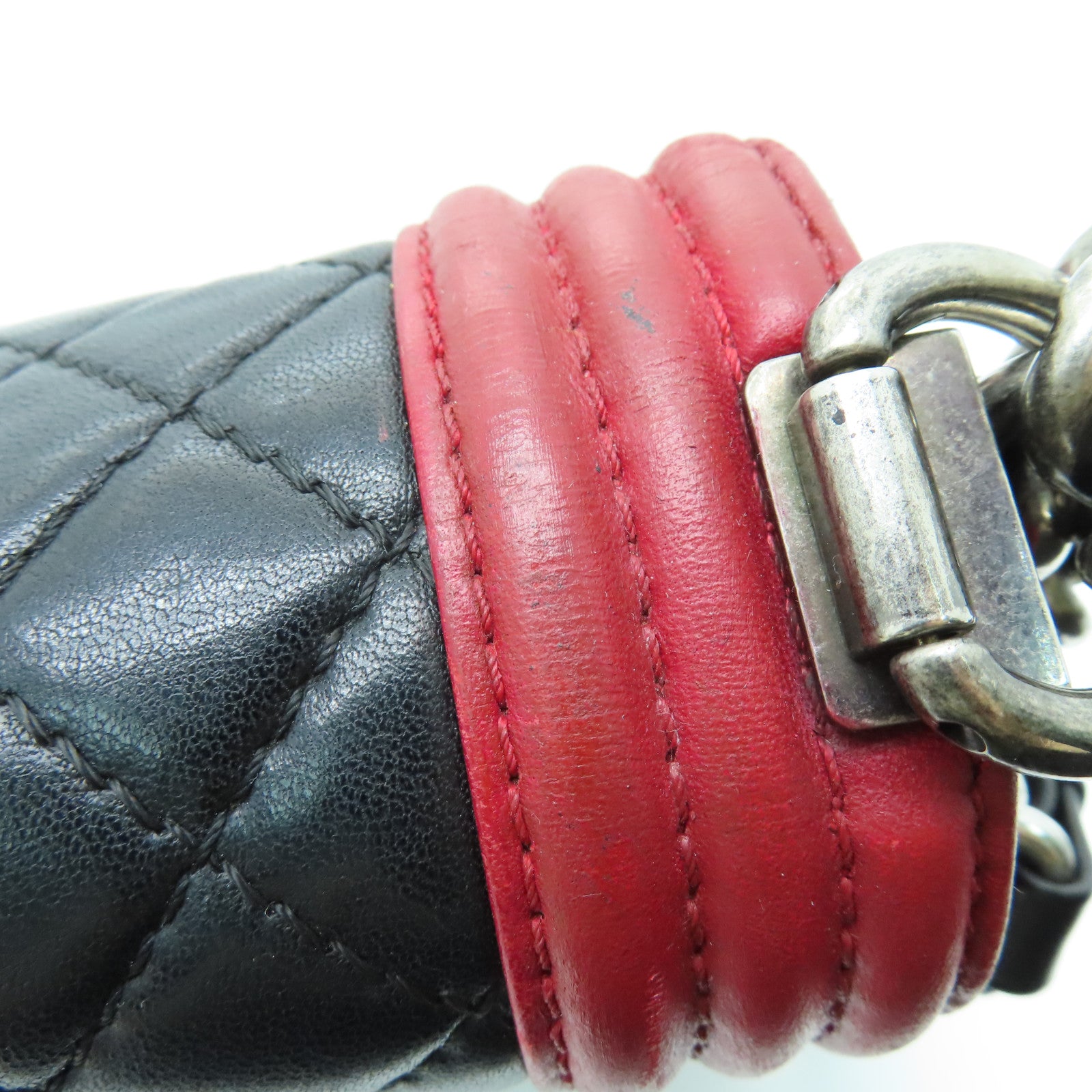 CHANEL 【清倉大減價】菱格羊皮Boy Chanel Shoulder Bag銀扣鏈帶肩背袋黑紅色