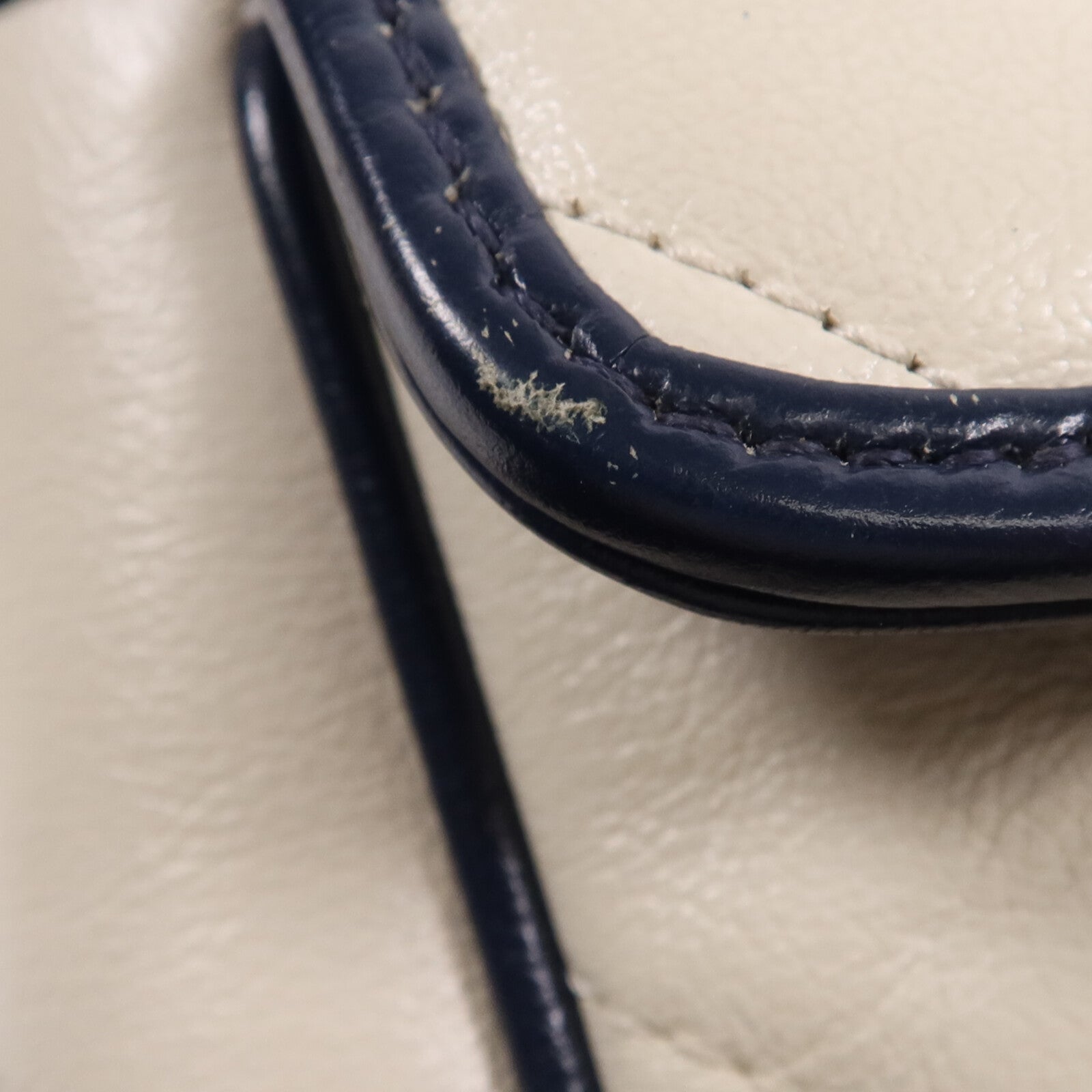 GUCCI 牛皮皮革GG Marmont金扣鏈帶肩背袋