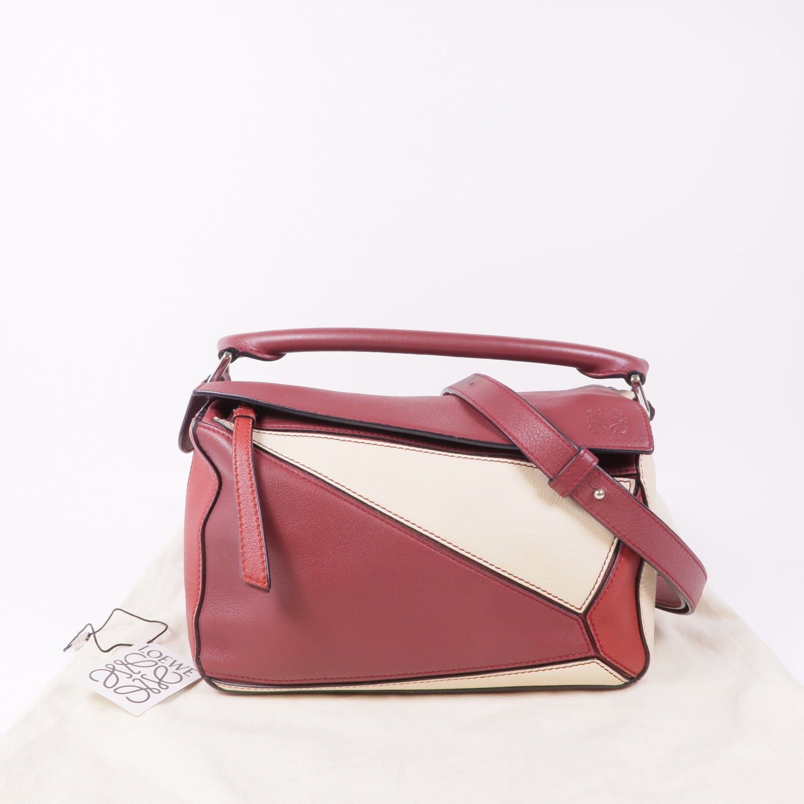 LOEWE 牛皮皮革Puzzle Small銀扣手挽肩背兩用袋