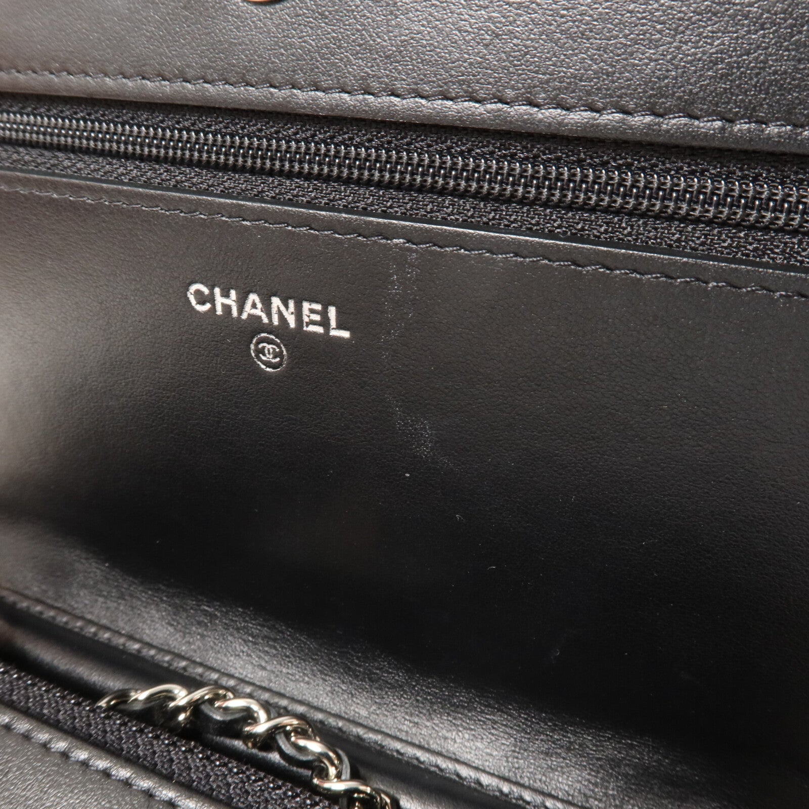 CHANEL 牛皮皮革Wallet On Chain鏈帶肩背袋