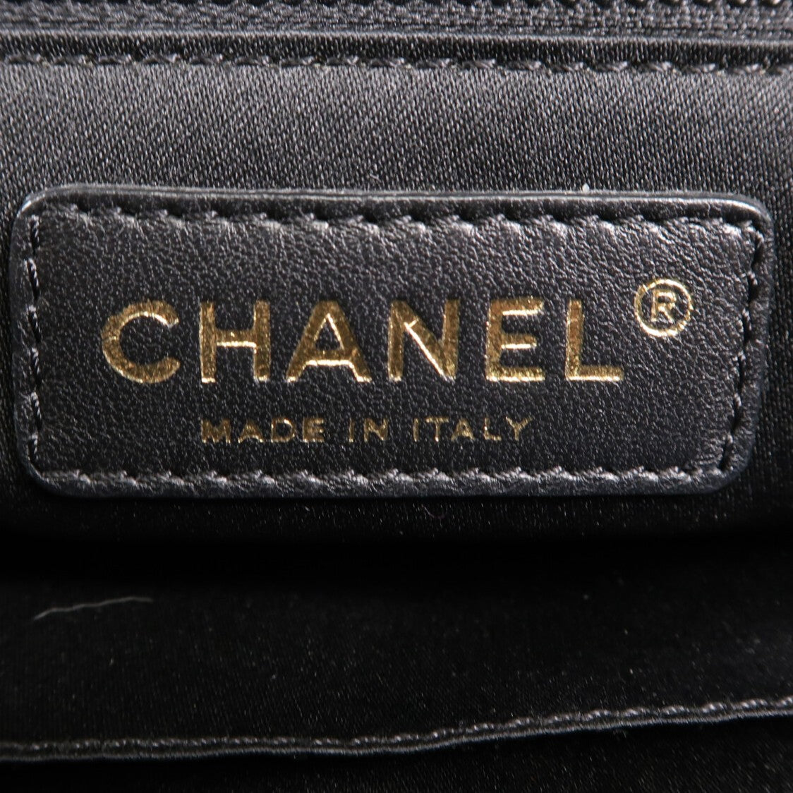 CHANEL 牛皮皮革Shoulder Bag 金扣鏈帶肩背袋