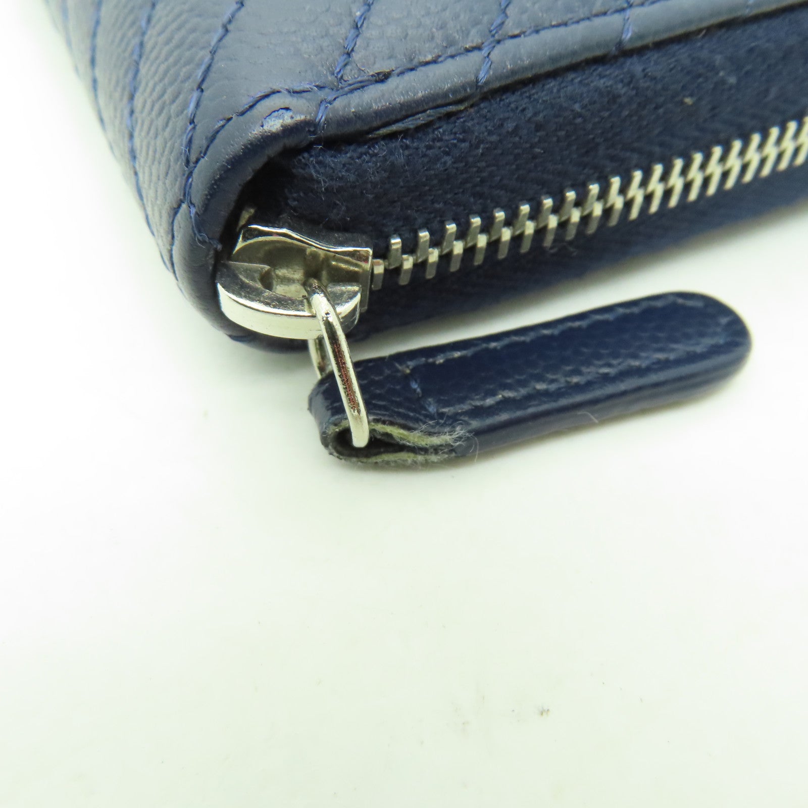CHANEL 【激減優惠】斜紋Caviar皮革Wallet銀扣錢包深藍色