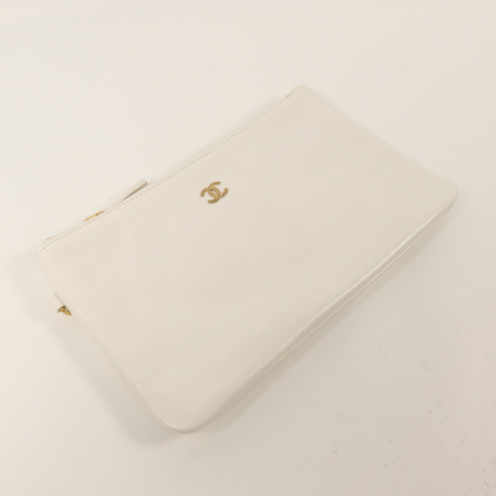 CHANEL 牛皮皮革Chanel 22 Bag鏈帶肩背袋